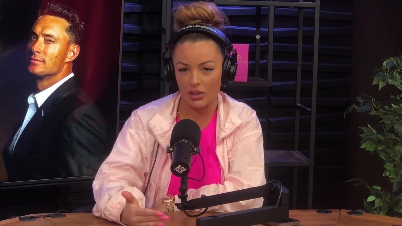 x2mate_com-Ep_16_-_Power_Alphas_Podcast__Relationship_Advice___Mandy_Saccomano__mp44455.jpg