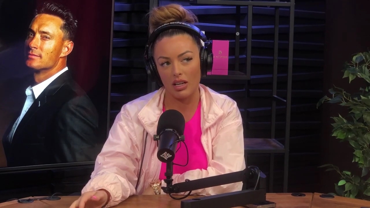 x2mate_com-Ep_16_-_Power_Alphas_Podcast__Relationship_Advice___Mandy_Saccomano__mp44470.jpg