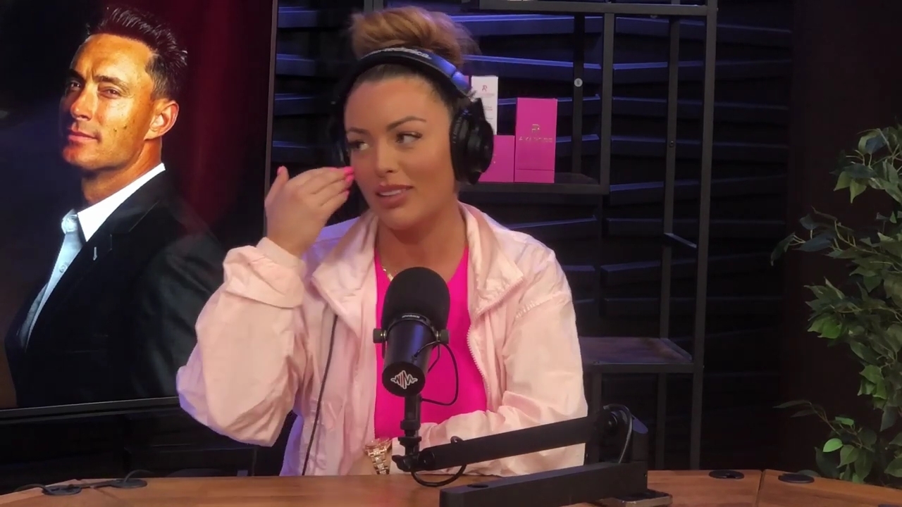 x2mate_com-Ep_16_-_Power_Alphas_Podcast__Relationship_Advice___Mandy_Saccomano__mp44475.jpg
