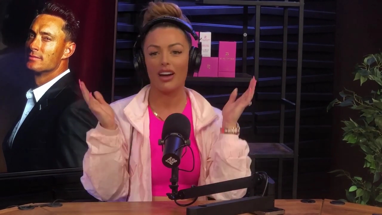 x2mate_com-Ep_16_-_Power_Alphas_Podcast__Relationship_Advice___Mandy_Saccomano__mp44481.jpg