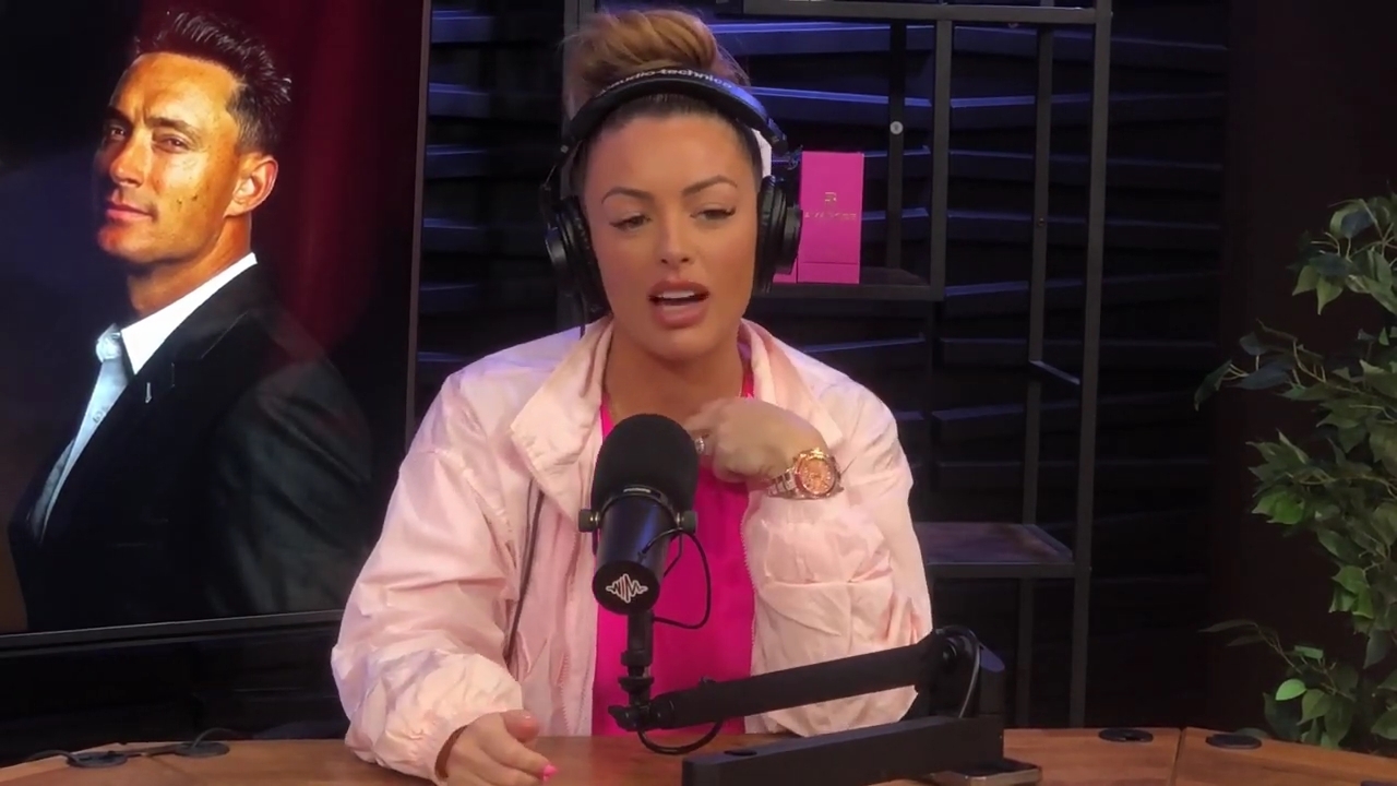 x2mate_com-Ep_16_-_Power_Alphas_Podcast__Relationship_Advice___Mandy_Saccomano__mp44484.jpg