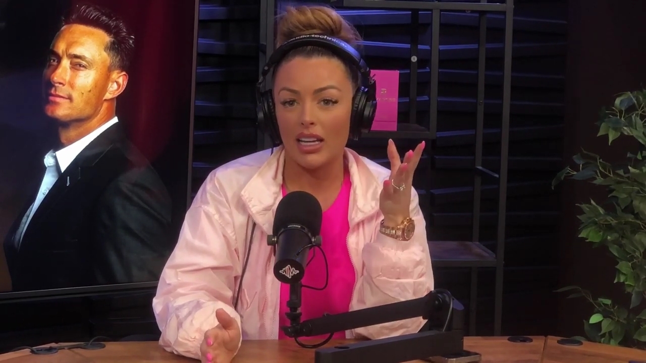 x2mate_com-Ep_16_-_Power_Alphas_Podcast__Relationship_Advice___Mandy_Saccomano__mp44486.jpg