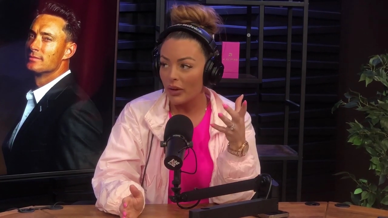 x2mate_com-Ep_16_-_Power_Alphas_Podcast__Relationship_Advice___Mandy_Saccomano__mp44487.jpg