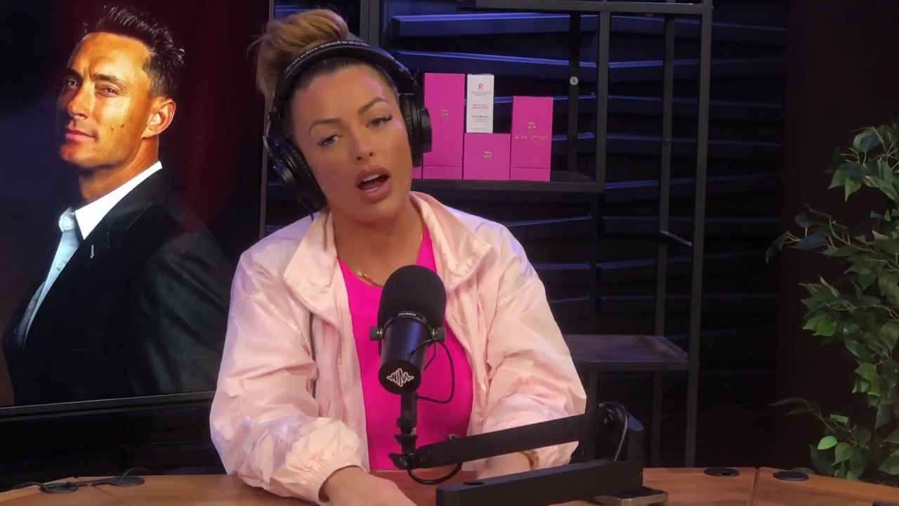 x2mate_com-Ep_16_-_Power_Alphas_Podcast__Relationship_Advice___Mandy_Saccomano__mp44512.jpg