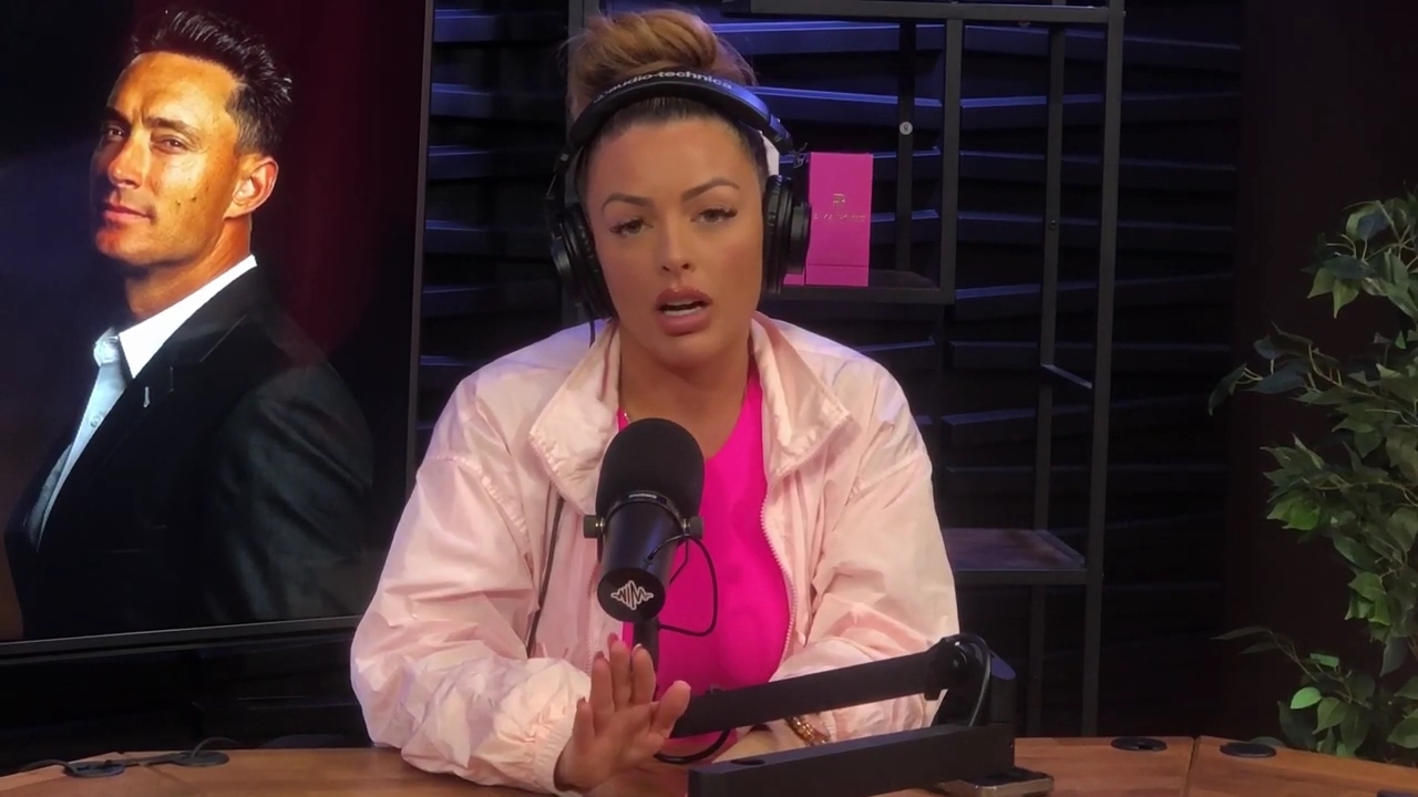 x2mate_com-Ep_16_-_Power_Alphas_Podcast__Relationship_Advice___Mandy_Saccomano__mp44518.jpg