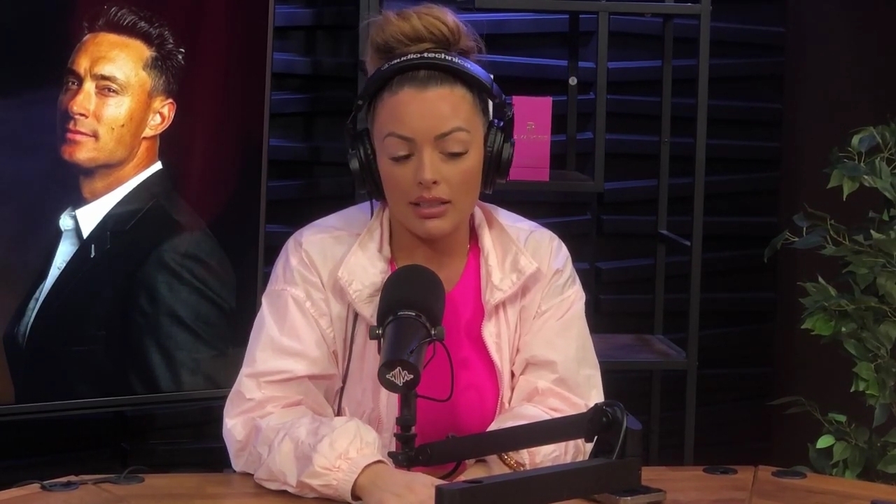 x2mate_com-Ep_16_-_Power_Alphas_Podcast__Relationship_Advice___Mandy_Saccomano__mp44519.jpg