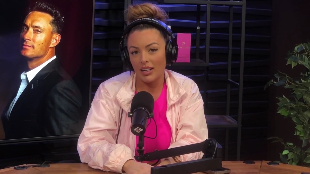 x2mate_com-Ep_16_-_Power_Alphas_Podcast__Relationship_Advice___Mandy_Saccomano__mp44524.jpg