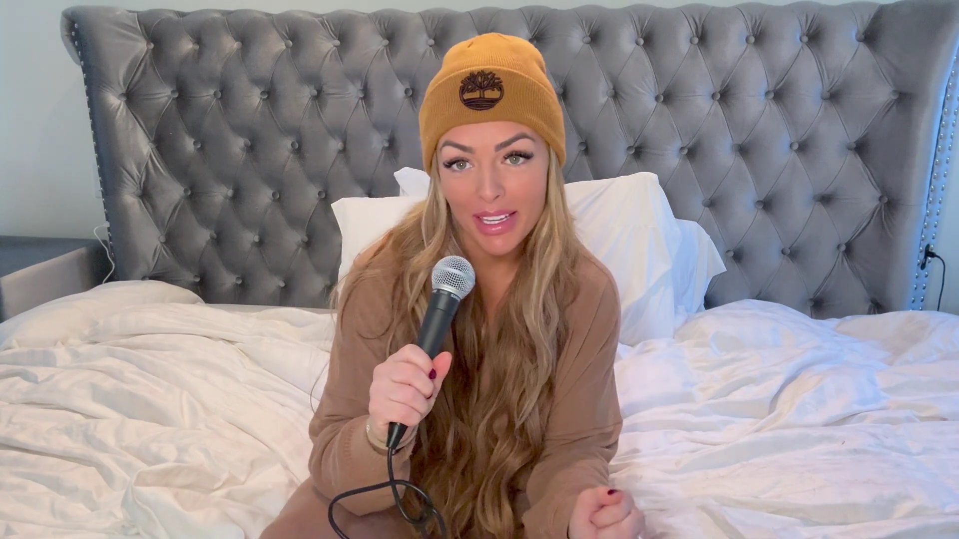 x2mate_com-Ep_6_-_BTS_Stories___Tough_Enough__and__Total_Divas____Power_Alphas_Podcast_w__Mandy_Saccomanno-281080p29_mp41602.jpg