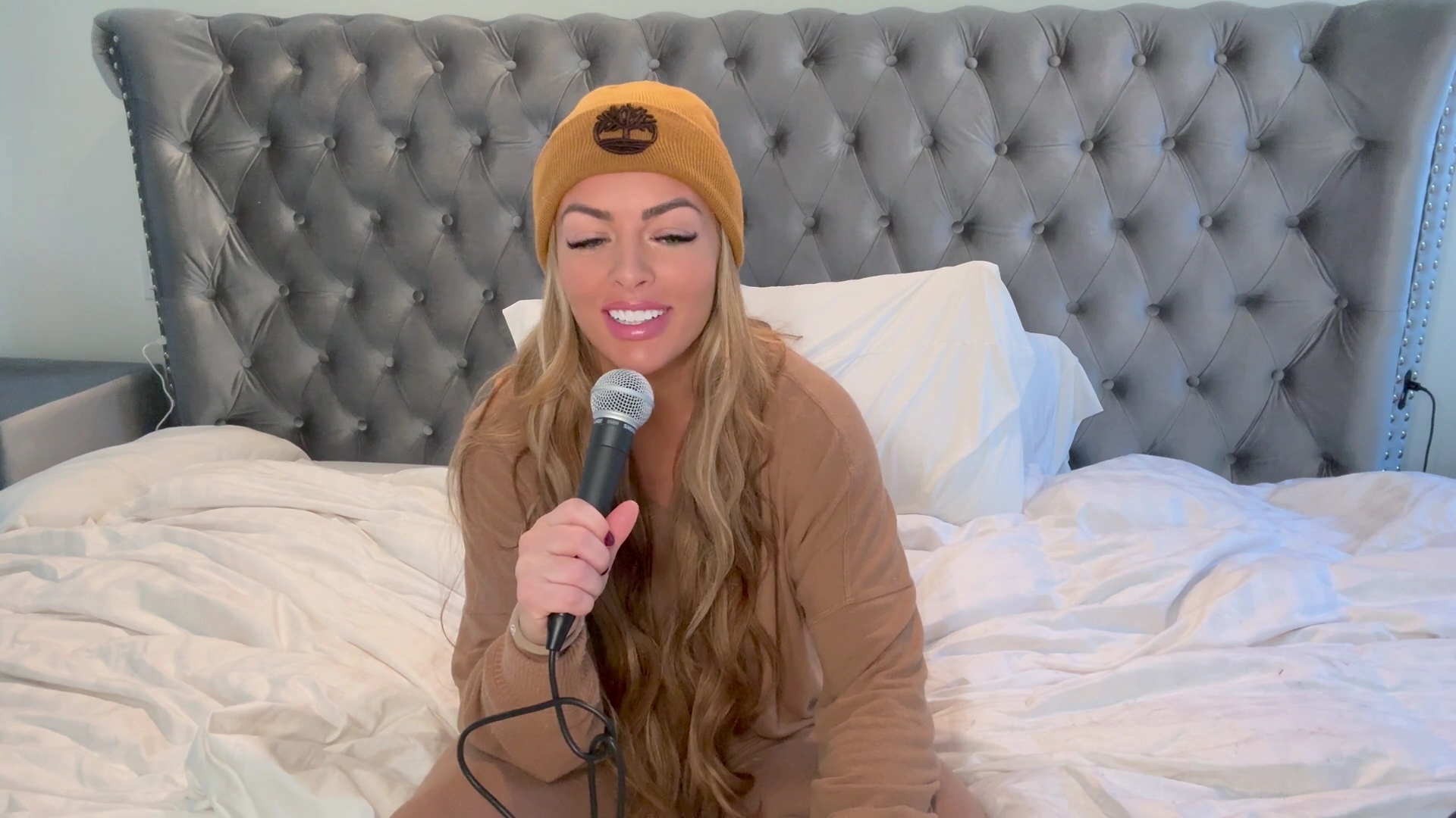 x2mate_com-Ep_6_-_BTS_Stories___Tough_Enough__and__Total_Divas____Power_Alphas_Podcast_w__Mandy_Saccomanno-281080p29_mp41633.jpg