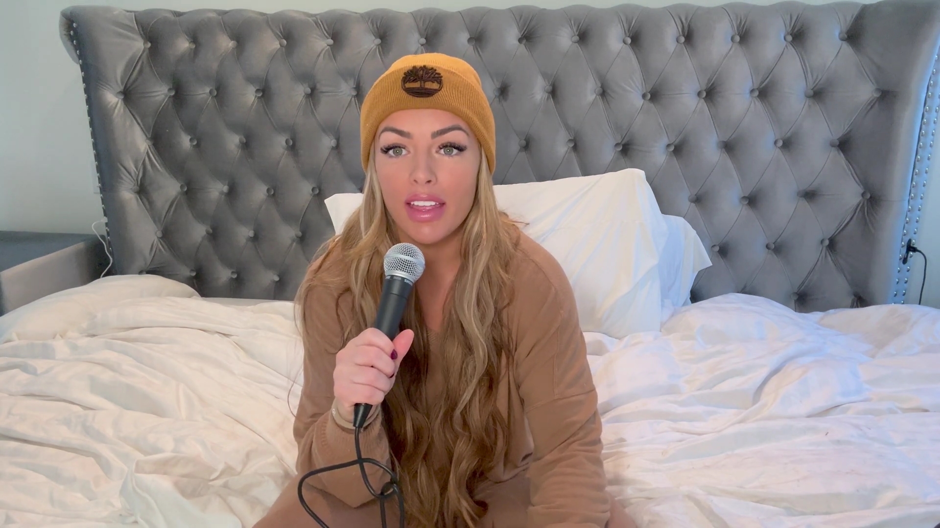 x2mate_com-Ep_6_-_BTS_Stories___Tough_Enough__and__Total_Divas____Power_Alphas_Podcast_w__Mandy_Saccomanno-281080p29_mp41637.jpg