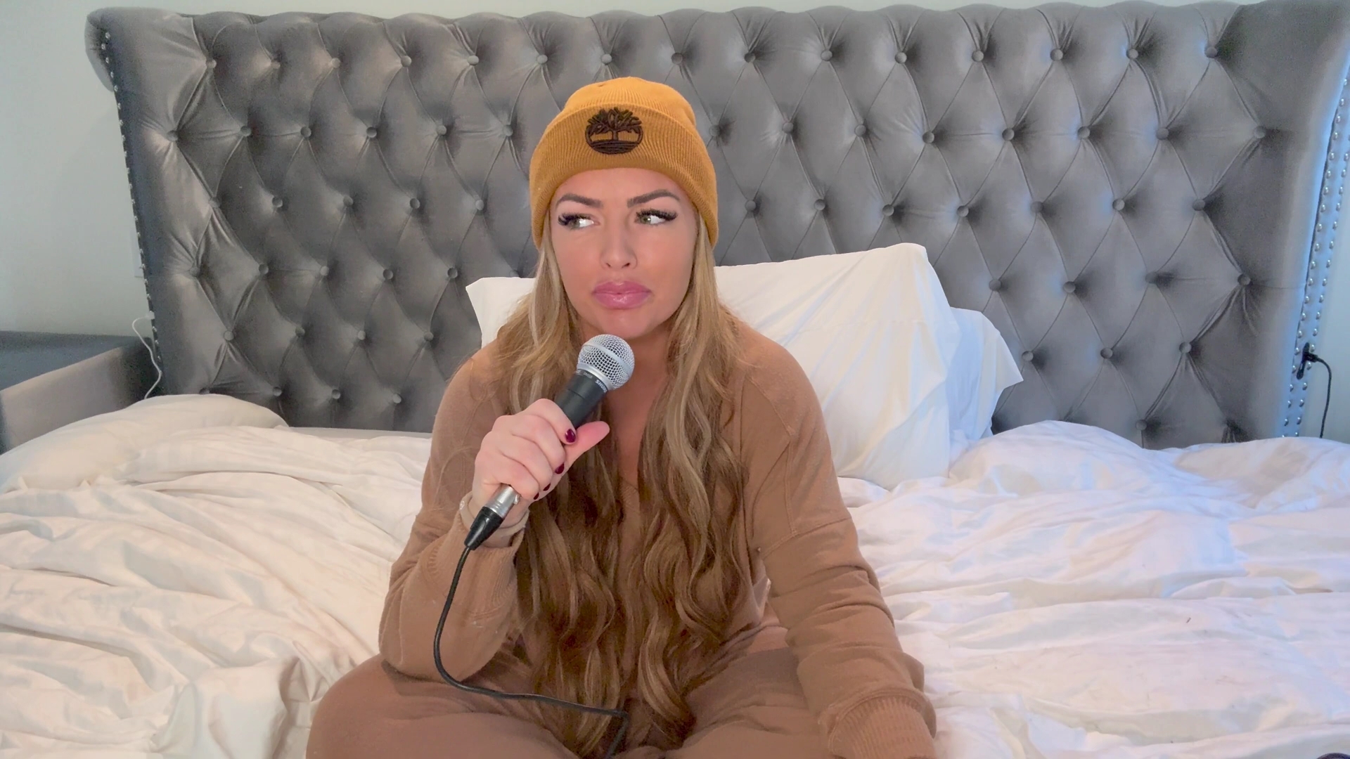 x2mate_com-Ep_6_-_BTS_Stories___Tough_Enough__and__Total_Divas____Power_Alphas_Podcast_w__Mandy_Saccomanno-281080p29_mp41999.jpg
