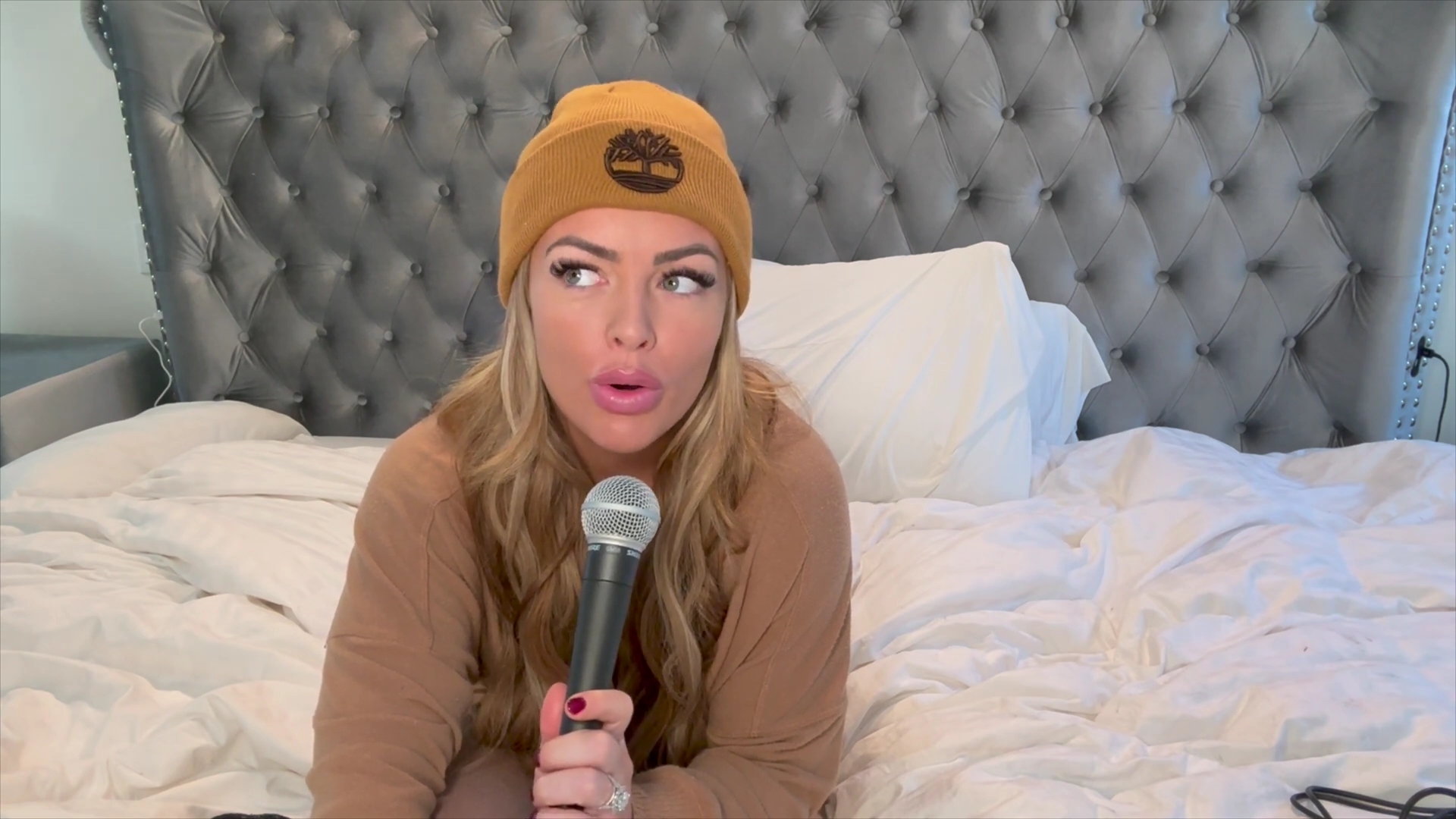 x2mate_com-Ep_6_-_BTS_Stories___Tough_Enough__and__Total_Divas____Power_Alphas_Podcast_w__Mandy_Saccomanno-281080p29_mp42894.jpg