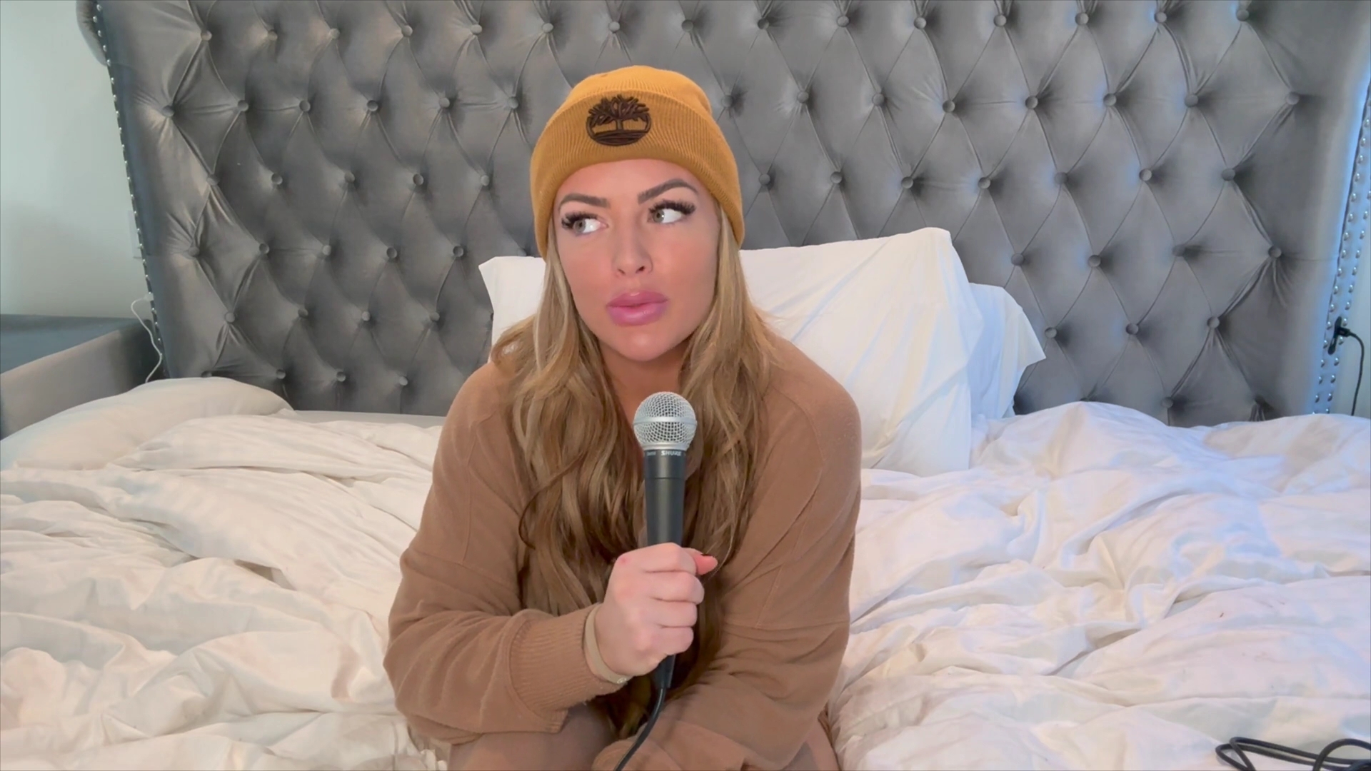 x2mate_com-Ep_6_-_BTS_Stories___Tough_Enough__and__Total_Divas____Power_Alphas_Podcast_w__Mandy_Saccomanno-281080p29_mp43000.jpg