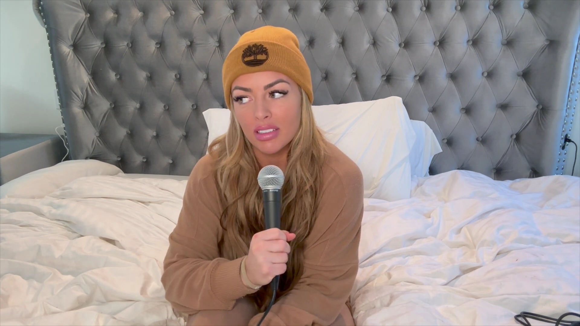 x2mate_com-Ep_6_-_BTS_Stories___Tough_Enough__and__Total_Divas____Power_Alphas_Podcast_w__Mandy_Saccomanno-281080p29_mp43002.jpg