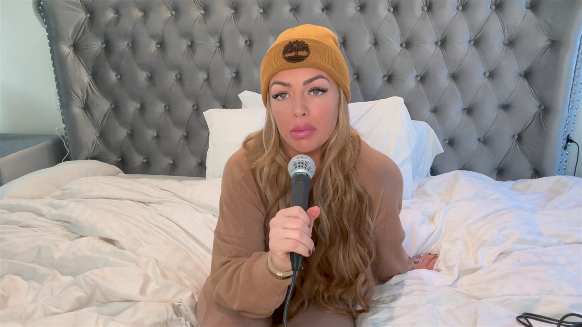 x2mate_com-Ep_6_-_BTS_Stories___Tough_Enough__and__Total_Divas____Power_Alphas_Podcast_w__Mandy_Saccomanno-281080p29_mp43015.jpg