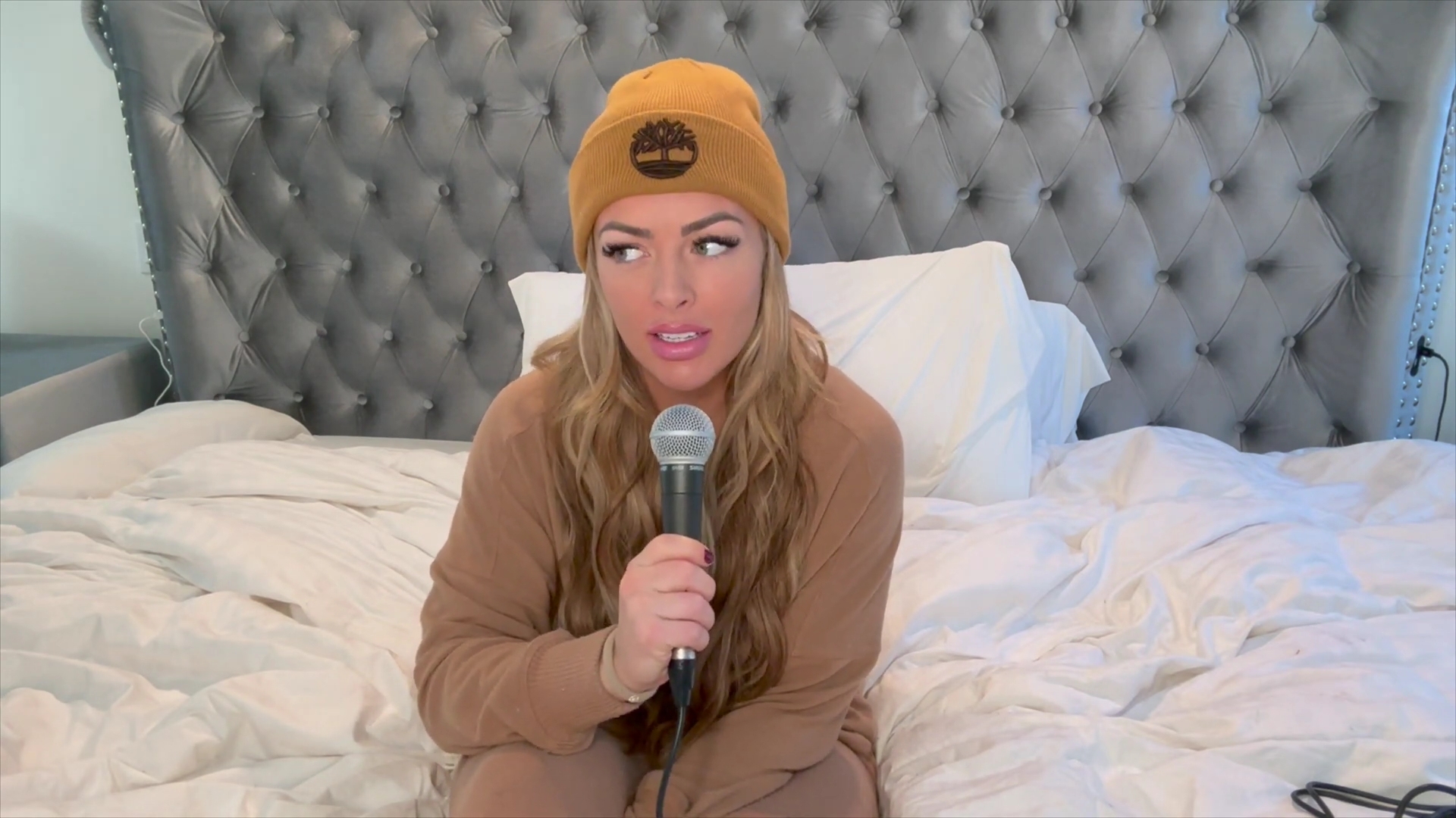 x2mate_com-Ep_6_-_BTS_Stories___Tough_Enough__and__Total_Divas____Power_Alphas_Podcast_w__Mandy_Saccomanno-281080p29_mp43051.jpg