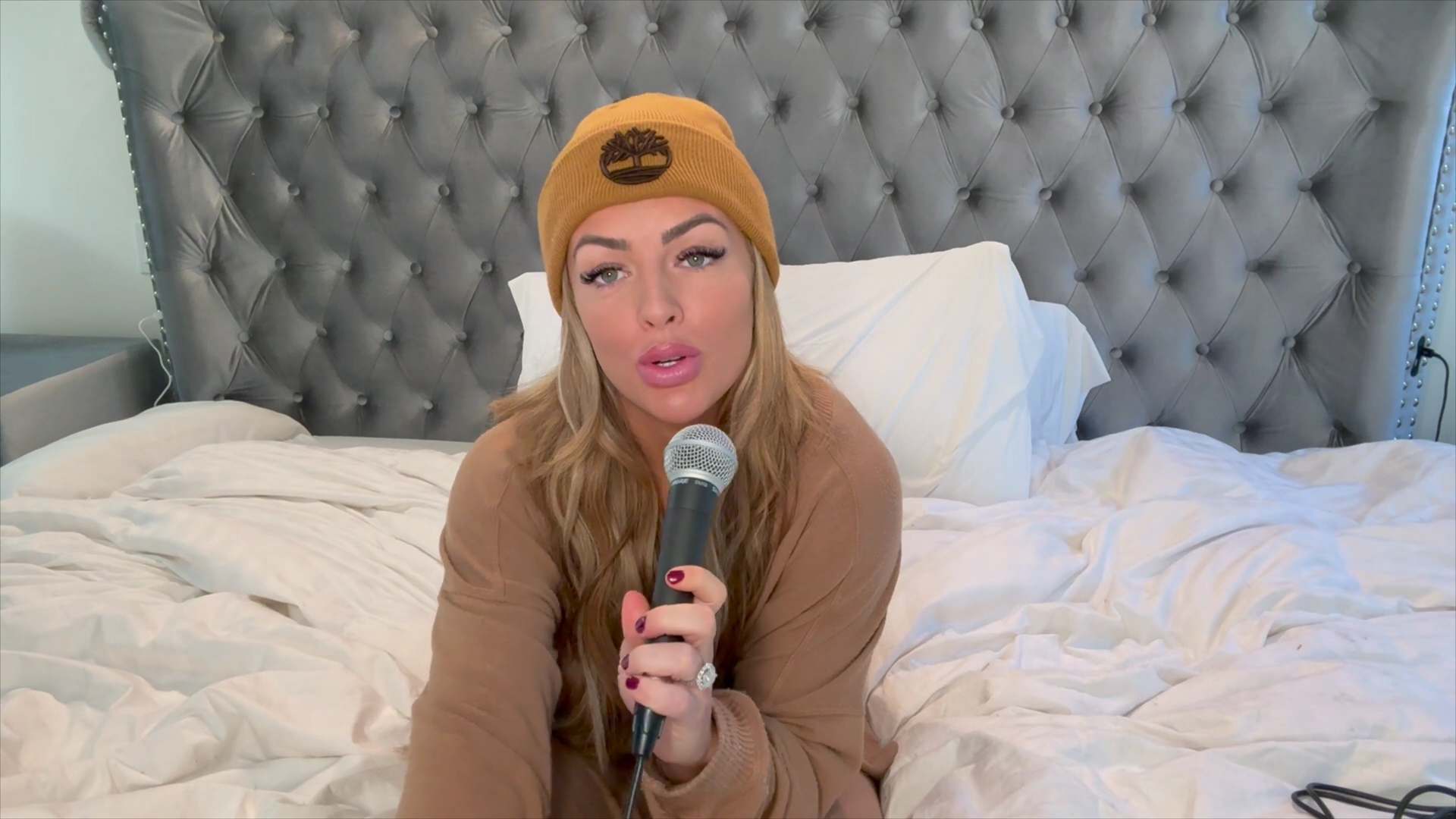 x2mate_com-Ep_6_-_BTS_Stories___Tough_Enough__and__Total_Divas____Power_Alphas_Podcast_w__Mandy_Saccomanno-281080p29_mp43126.jpg