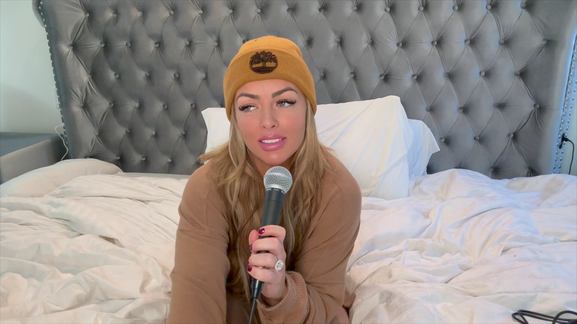 x2mate_com-Ep_6_-_BTS_Stories___Tough_Enough__and__Total_Divas____Power_Alphas_Podcast_w__Mandy_Saccomanno-281080p29_mp43131.jpg