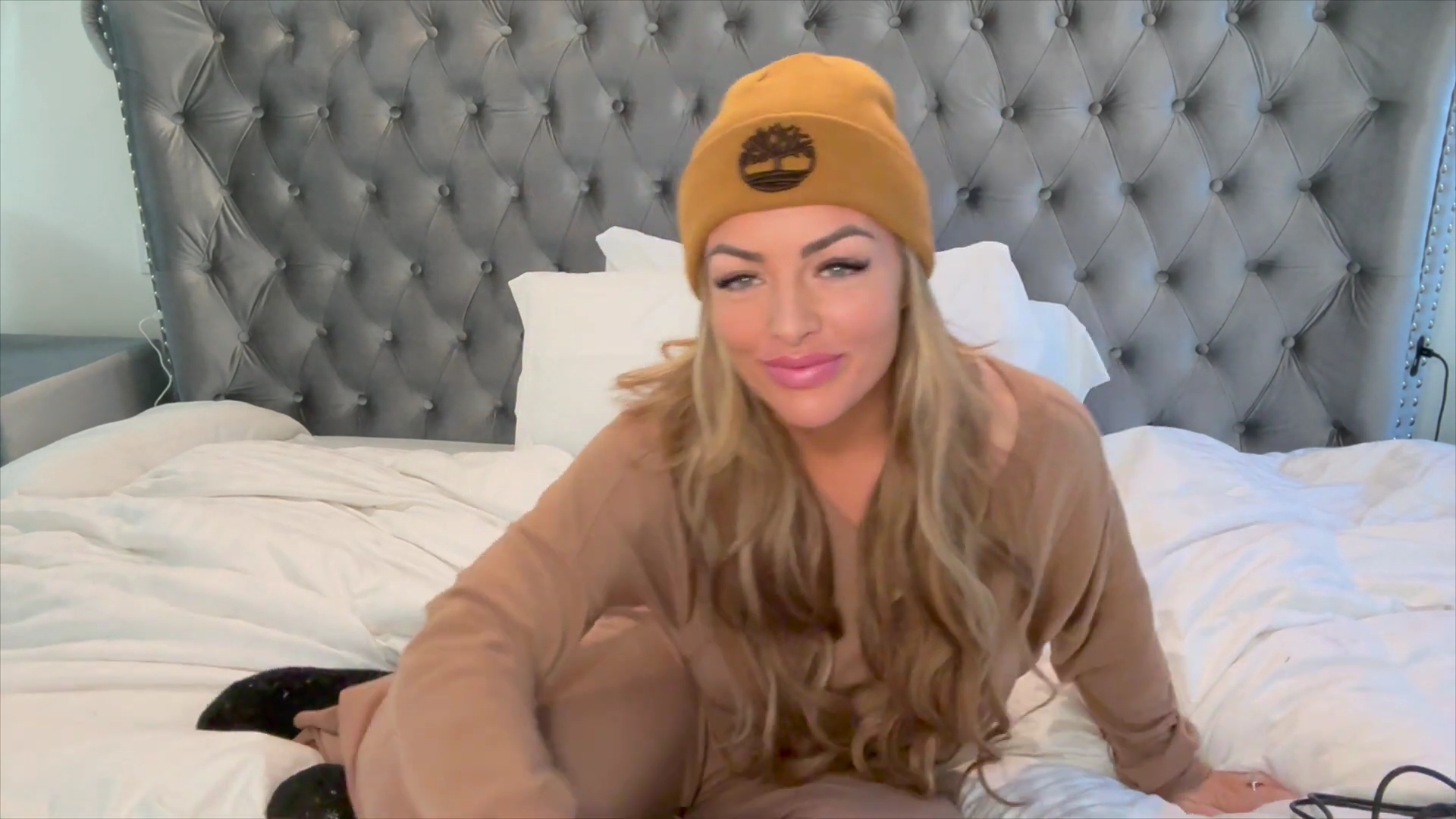 x2mate_com-Ep_6_-_BTS_Stories___Tough_Enough__and__Total_Divas____Power_Alphas_Podcast_w__Mandy_Saccomanno-281080p29_mp43362.jpg