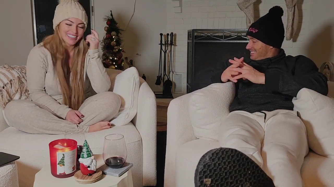 x2mate_com-Ep_8_-_Power_Alphas_Podcast___28Mandy_Saccomanno___Sabby_Piscitelli29-28720p6029_mp40755.jpg