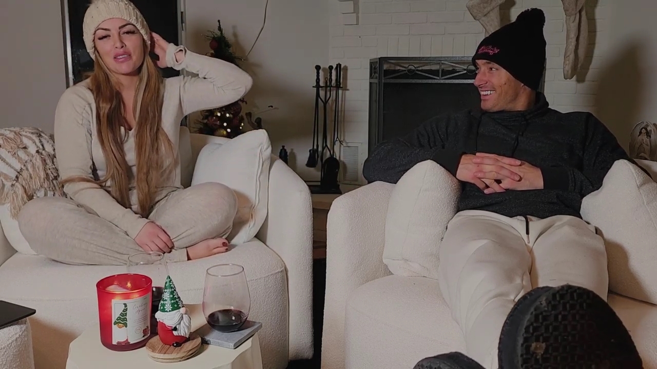 x2mate_com-Ep_8_-_Power_Alphas_Podcast___28Mandy_Saccomanno___Sabby_Piscitelli29-28720p6029_mp40924.jpg