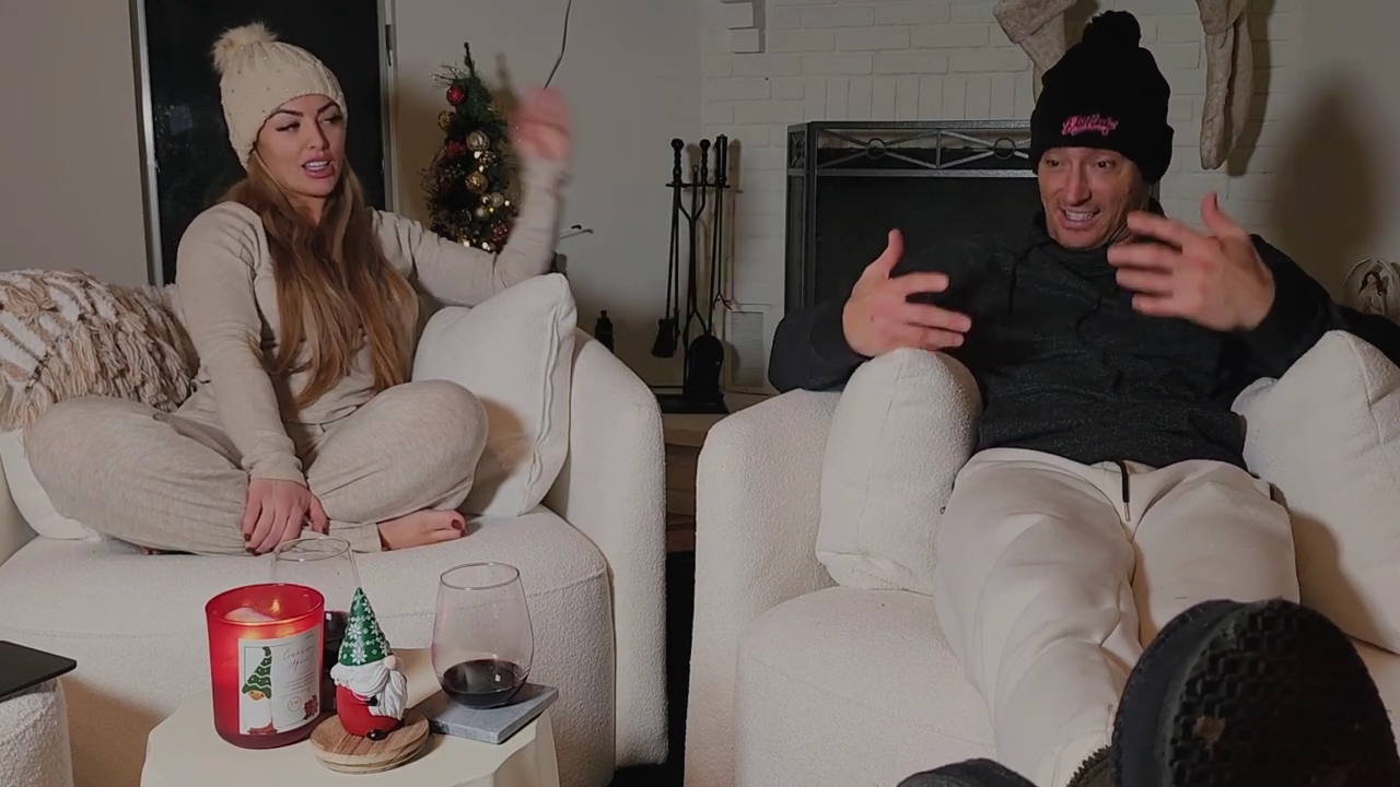 x2mate_com-Ep_8_-_Power_Alphas_Podcast___28Mandy_Saccomanno___Sabby_Piscitelli29-28720p6029_mp40934.jpg