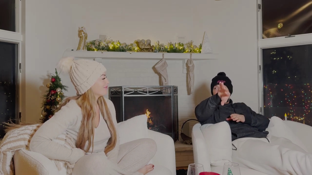 x2mate_com-Ep_8_-_Power_Alphas_Podcast___28Mandy_Saccomanno___Sabby_Piscitelli29-28720p6029_mp40999.jpg