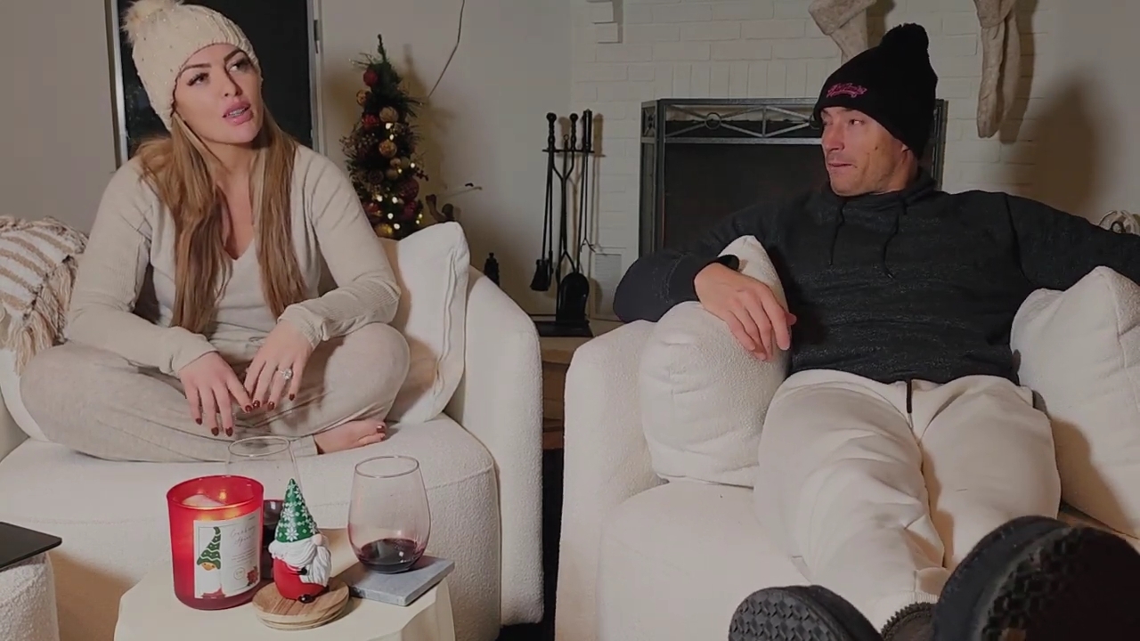 x2mate_com-Ep_8_-_Power_Alphas_Podcast___28Mandy_Saccomanno___Sabby_Piscitelli29-28720p6029_mp41159.jpg