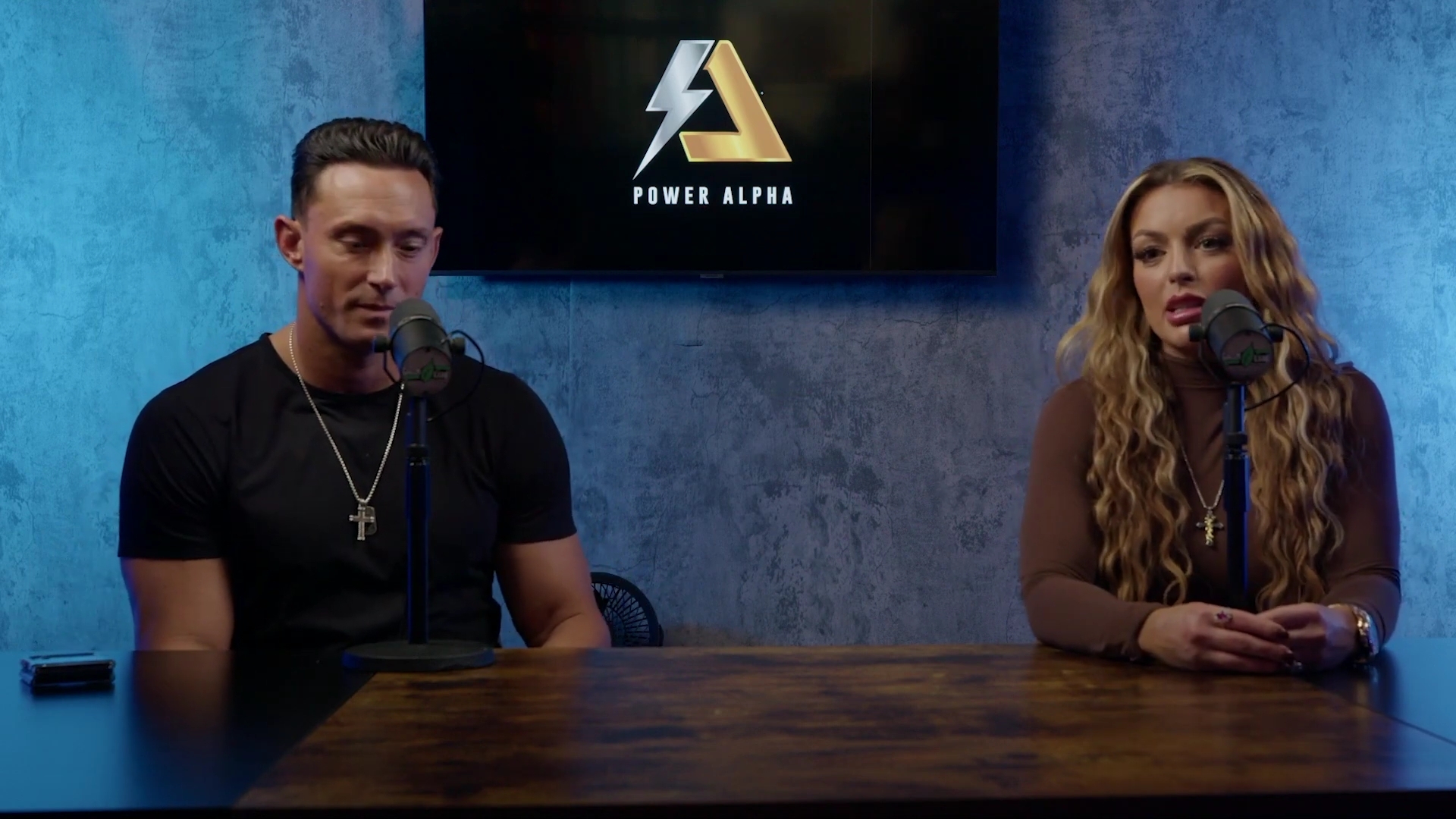 x2mate_com-Ep_9_-_Power_Alphas_Podcast___28Mandy_Saccomanno___Sabby_Piscitelli29-281080p29_mp40076.jpg