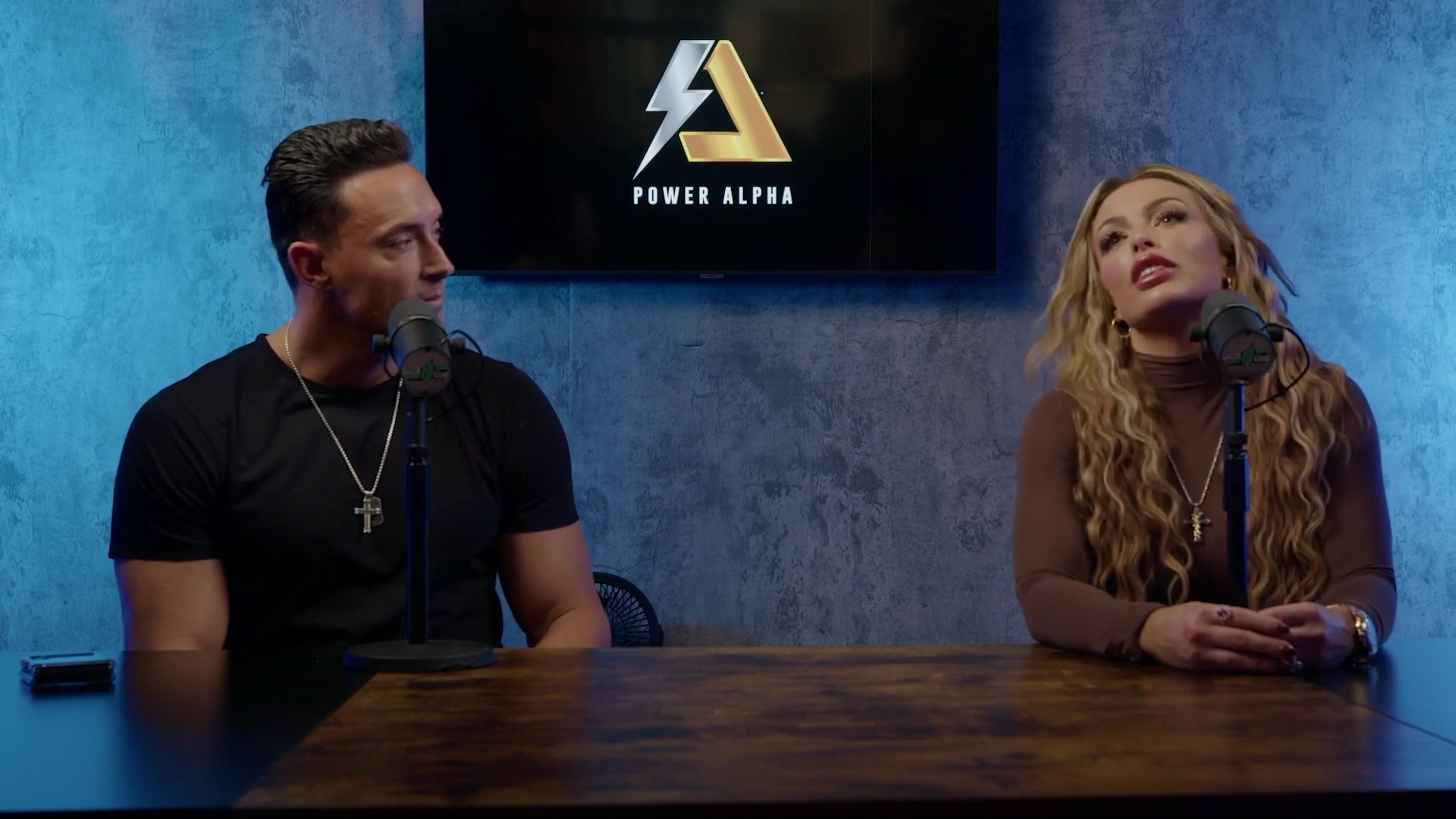 x2mate_com-Ep_9_-_Power_Alphas_Podcast___28Mandy_Saccomanno___Sabby_Piscitelli29-281080p29_mp40078.jpg