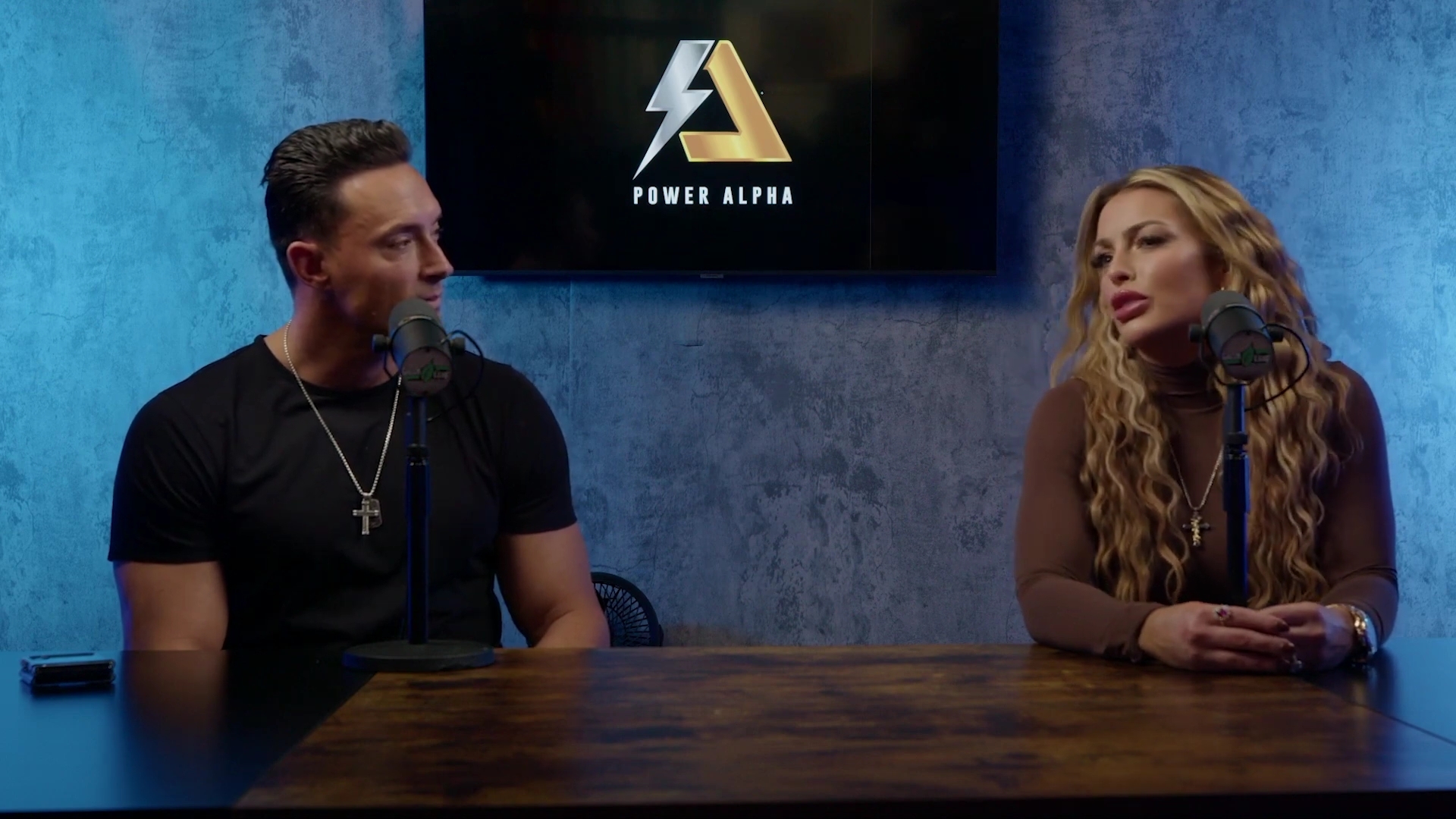 x2mate_com-Ep_9_-_Power_Alphas_Podcast___28Mandy_Saccomanno___Sabby_Piscitelli29-281080p29_mp40079.jpg