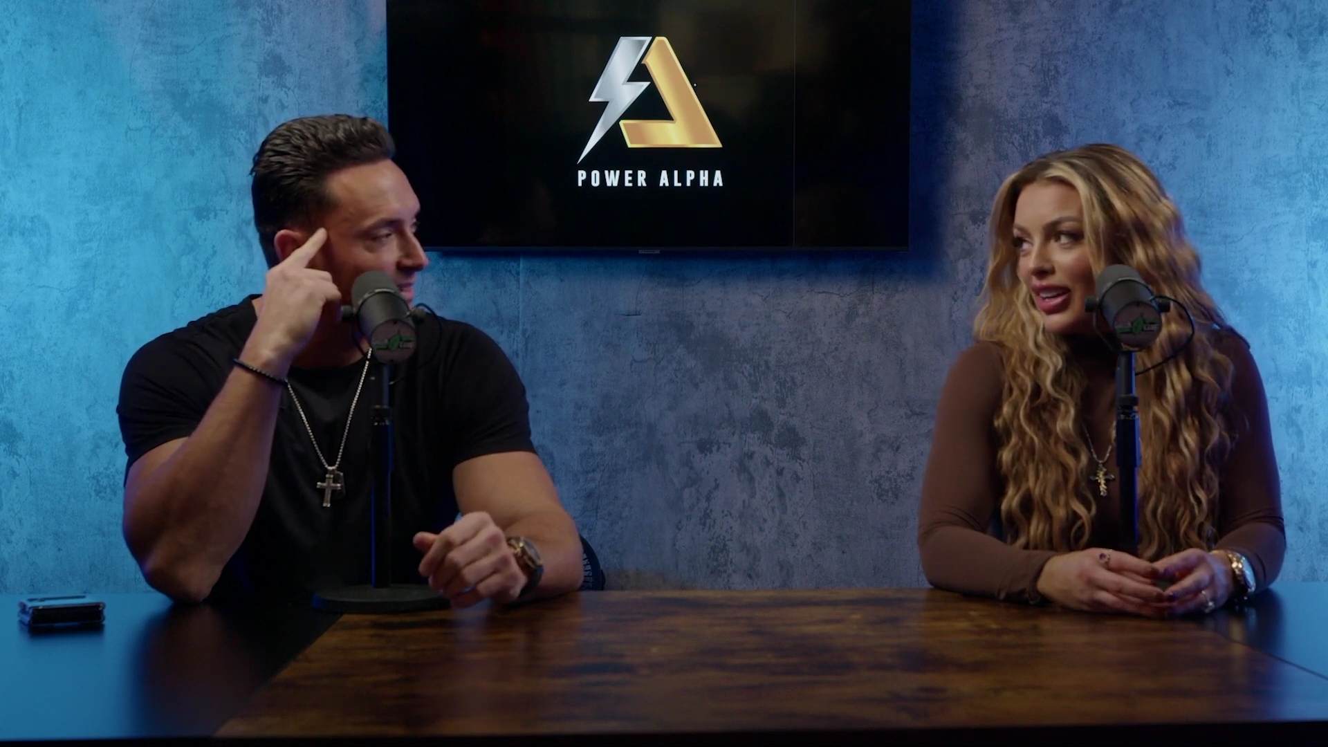 x2mate_com-Ep_9_-_Power_Alphas_Podcast___28Mandy_Saccomanno___Sabby_Piscitelli29-281080p29_mp40100.jpg