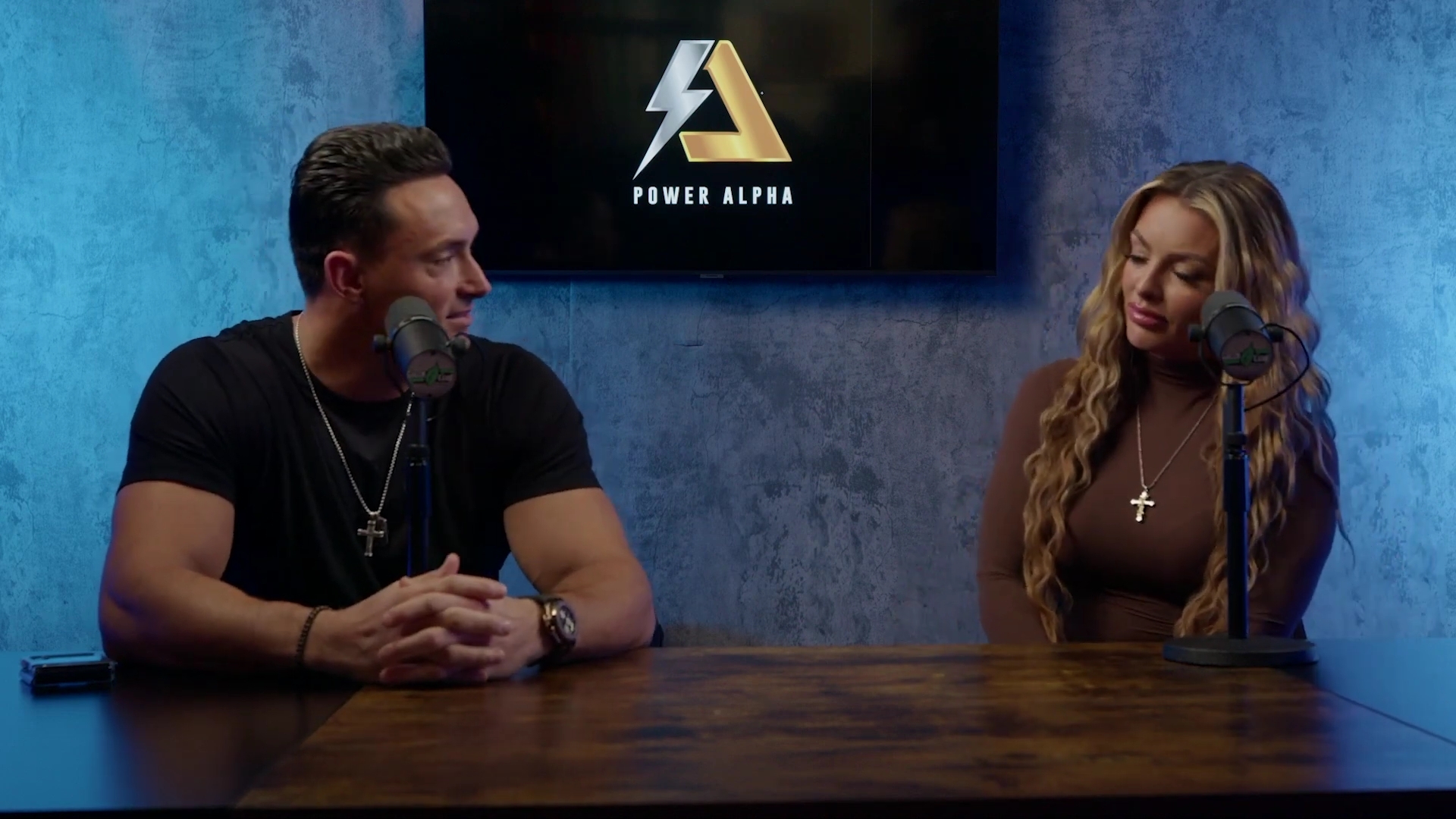 x2mate_com-Ep_9_-_Power_Alphas_Podcast___28Mandy_Saccomanno___Sabby_Piscitelli29-281080p29_mp40106.jpg