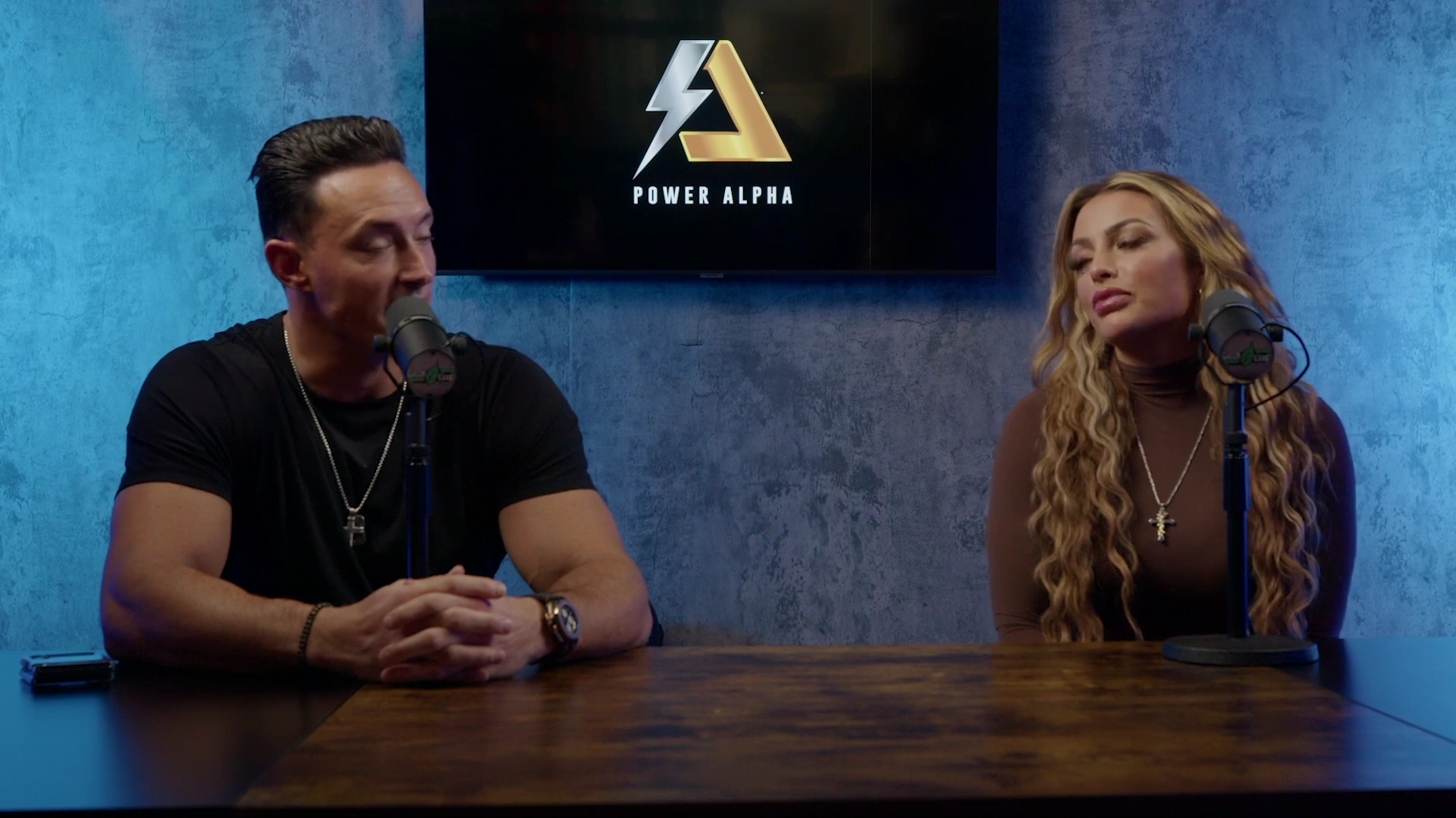 x2mate_com-Ep_9_-_Power_Alphas_Podcast___28Mandy_Saccomanno___Sabby_Piscitelli29-281080p29_mp40112.jpg
