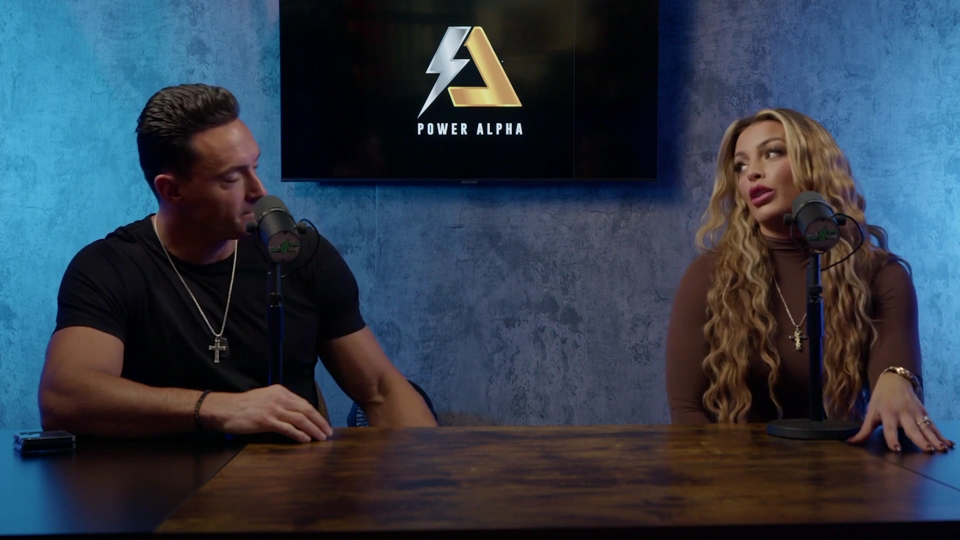 x2mate_com-Ep_9_-_Power_Alphas_Podcast___28Mandy_Saccomanno___Sabby_Piscitelli29-281080p29_mp40137.jpg