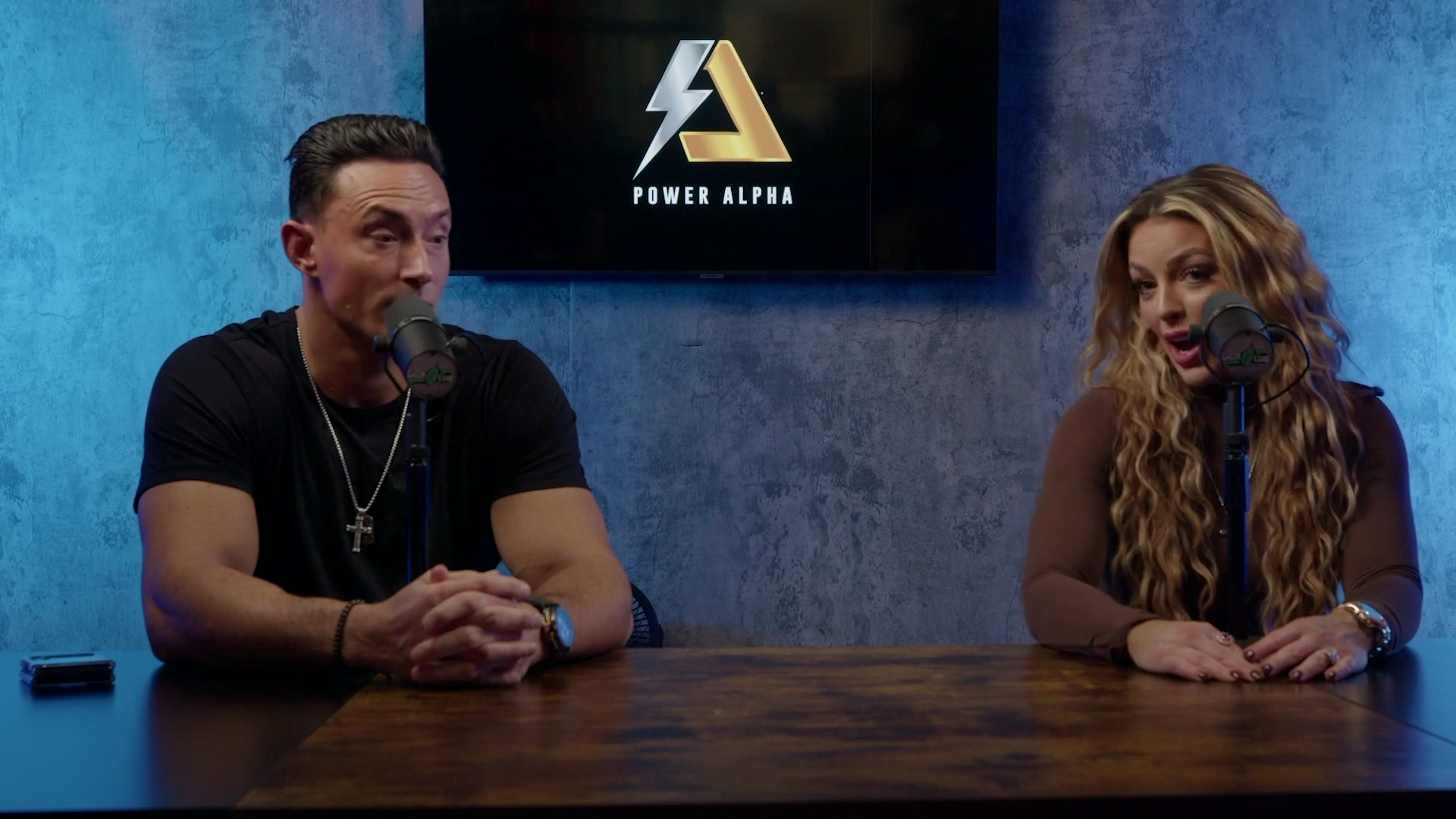x2mate_com-Ep_9_-_Power_Alphas_Podcast___28Mandy_Saccomanno___Sabby_Piscitelli29-281080p29_mp40175.jpg