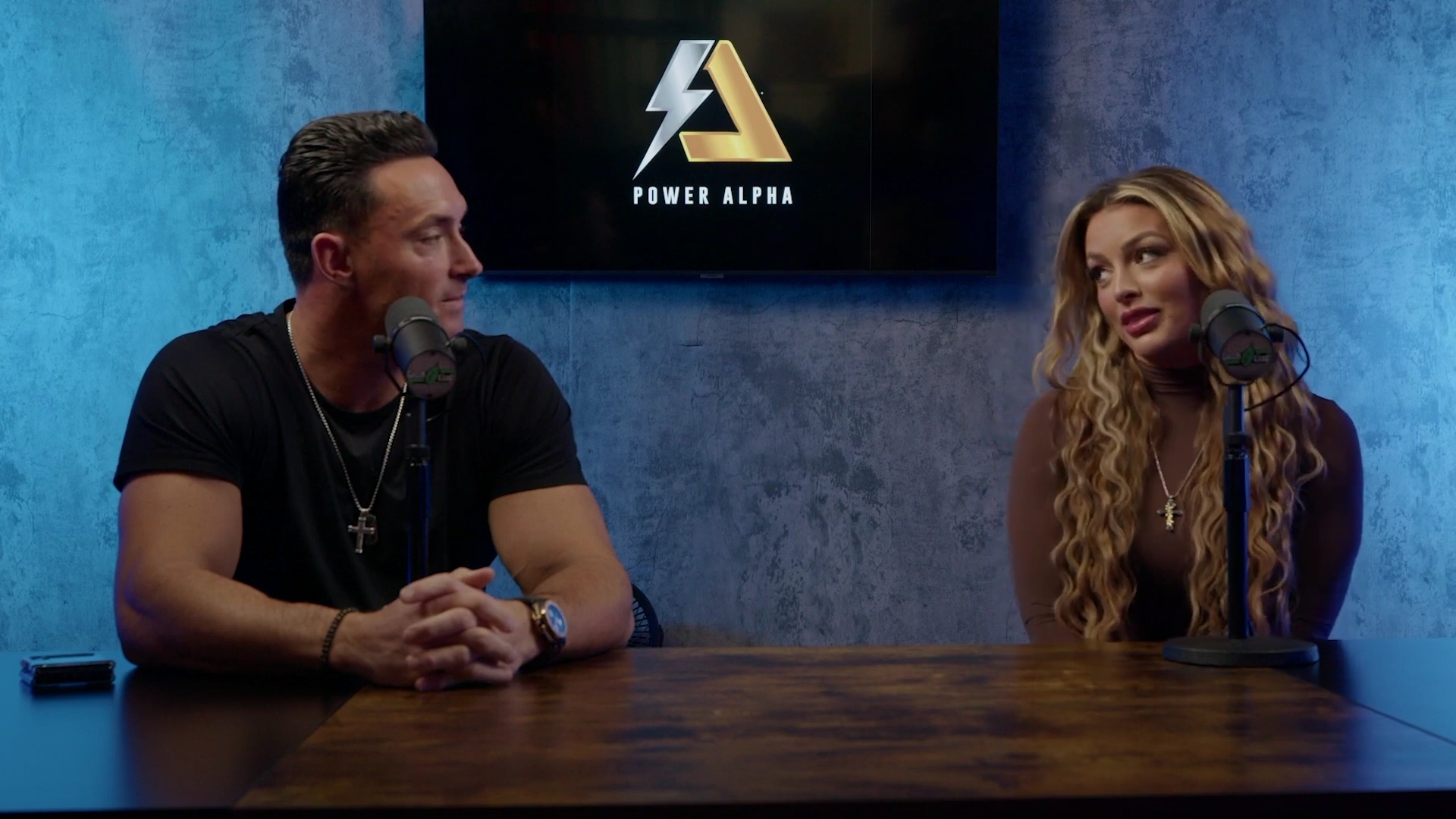x2mate_com-Ep_9_-_Power_Alphas_Podcast___28Mandy_Saccomanno___Sabby_Piscitelli29-281080p29_mp40190.jpg
