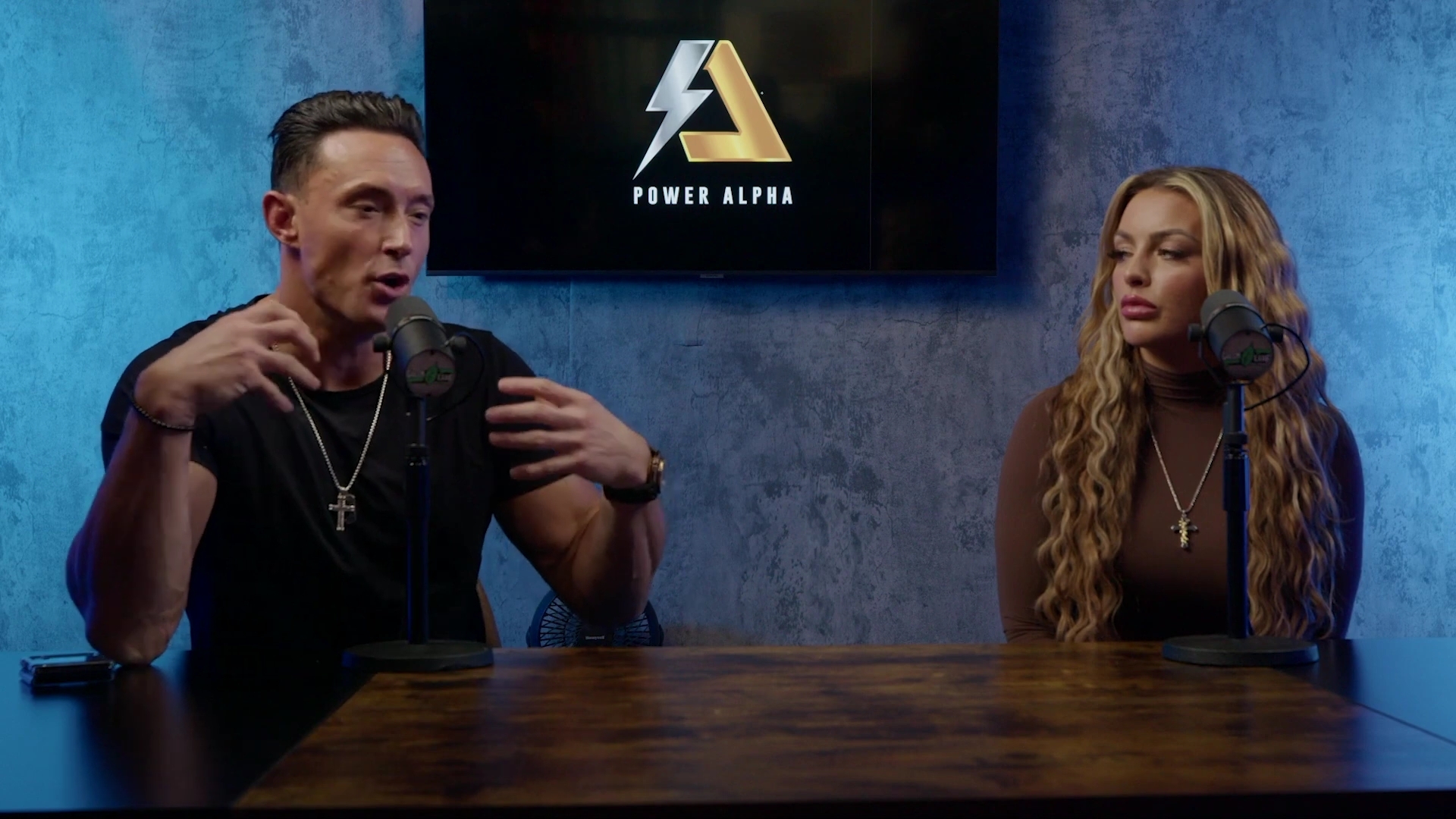 x2mate_com-Ep_9_-_Power_Alphas_Podcast___28Mandy_Saccomanno___Sabby_Piscitelli29-281080p29_mp40244.jpg