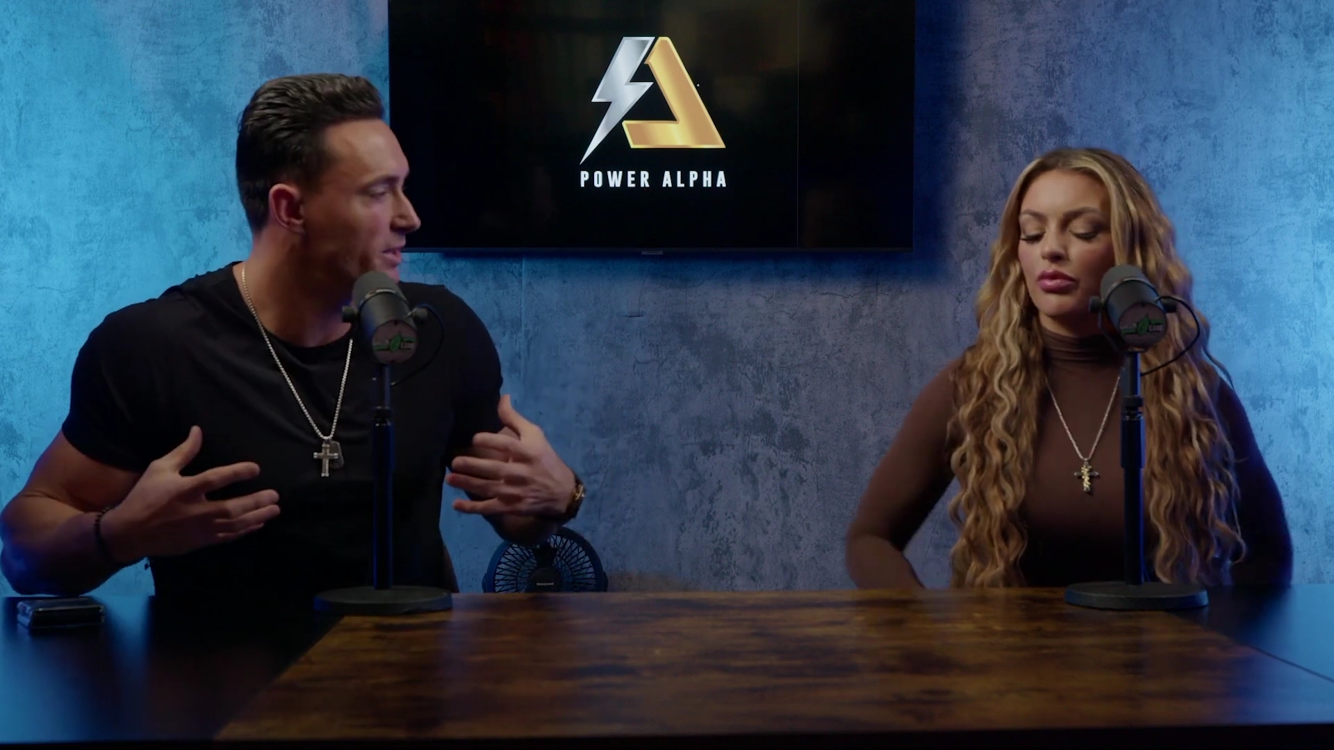 x2mate_com-Ep_9_-_Power_Alphas_Podcast___28Mandy_Saccomanno___Sabby_Piscitelli29-281080p29_mp40246.jpg