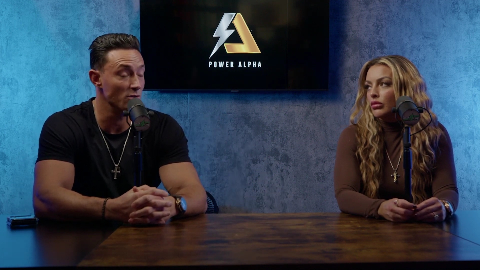 x2mate_com-Ep_9_-_Power_Alphas_Podcast___28Mandy_Saccomanno___Sabby_Piscitelli29-281080p29_mp40258.jpg
