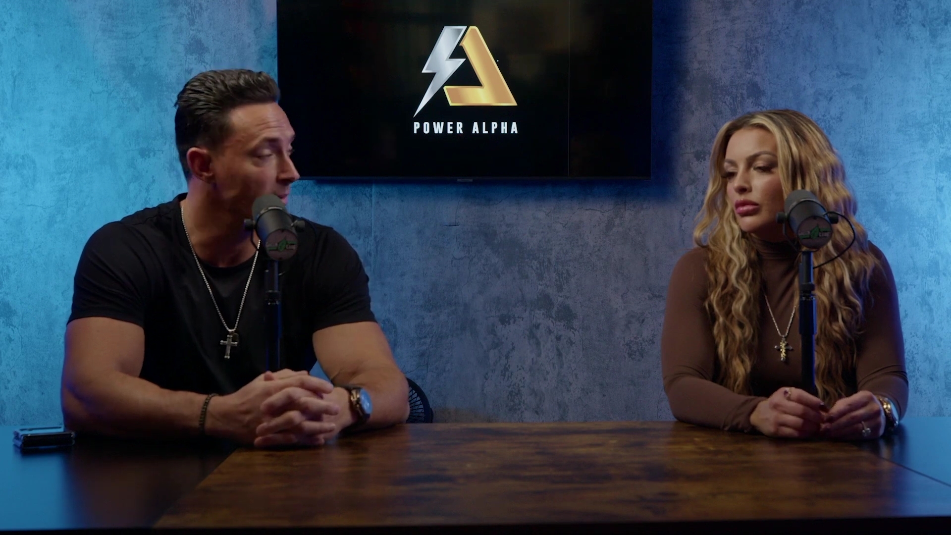 x2mate_com-Ep_9_-_Power_Alphas_Podcast___28Mandy_Saccomanno___Sabby_Piscitelli29-281080p29_mp40260.jpg