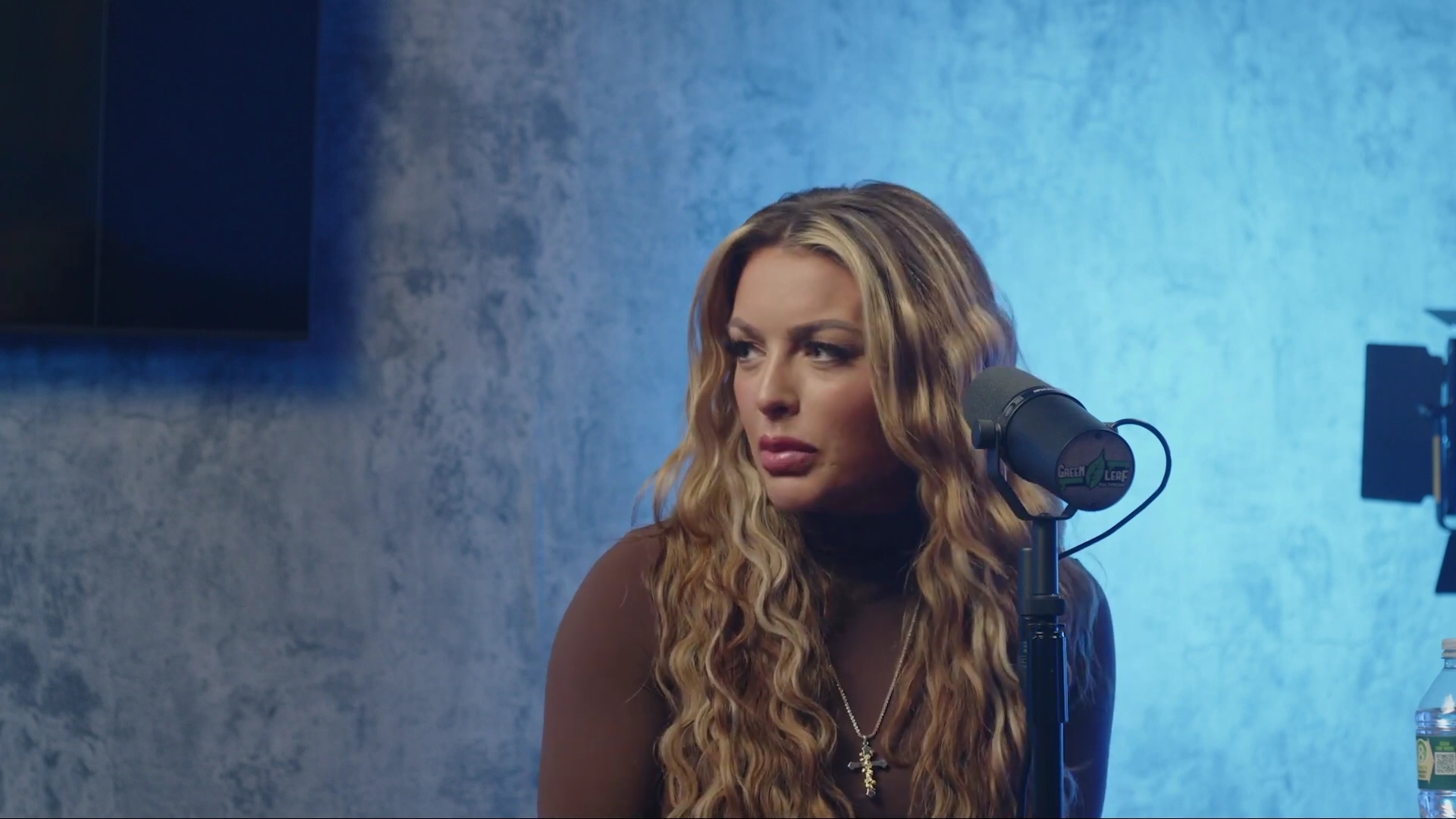 x2mate_com-Ep_9_-_Power_Alphas_Podcast___28Mandy_Saccomanno___Sabby_Piscitelli29-281080p29_mp40339.jpg