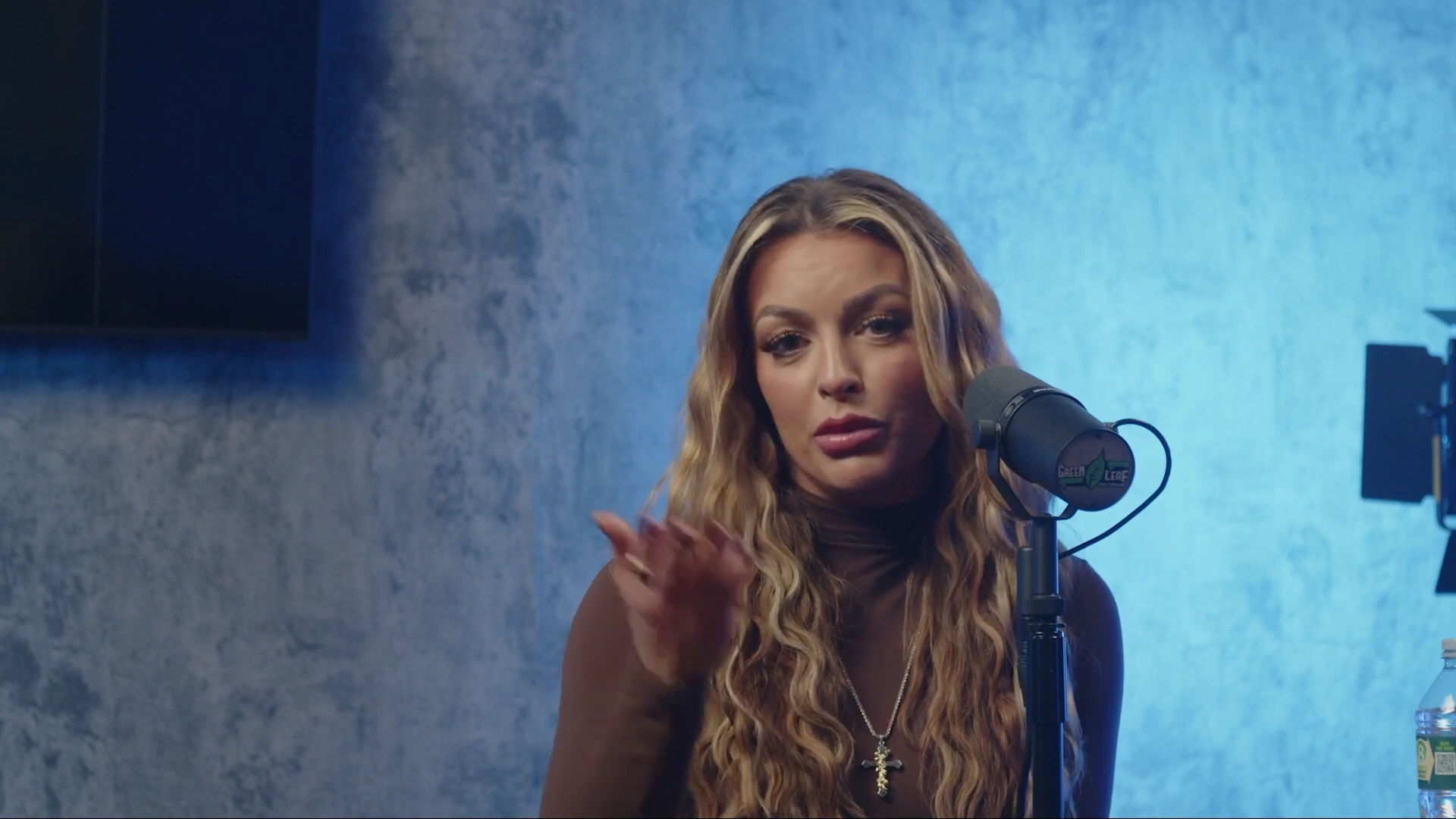 x2mate_com-Ep_9_-_Power_Alphas_Podcast___28Mandy_Saccomanno___Sabby_Piscitelli29-281080p29_mp40342.jpg