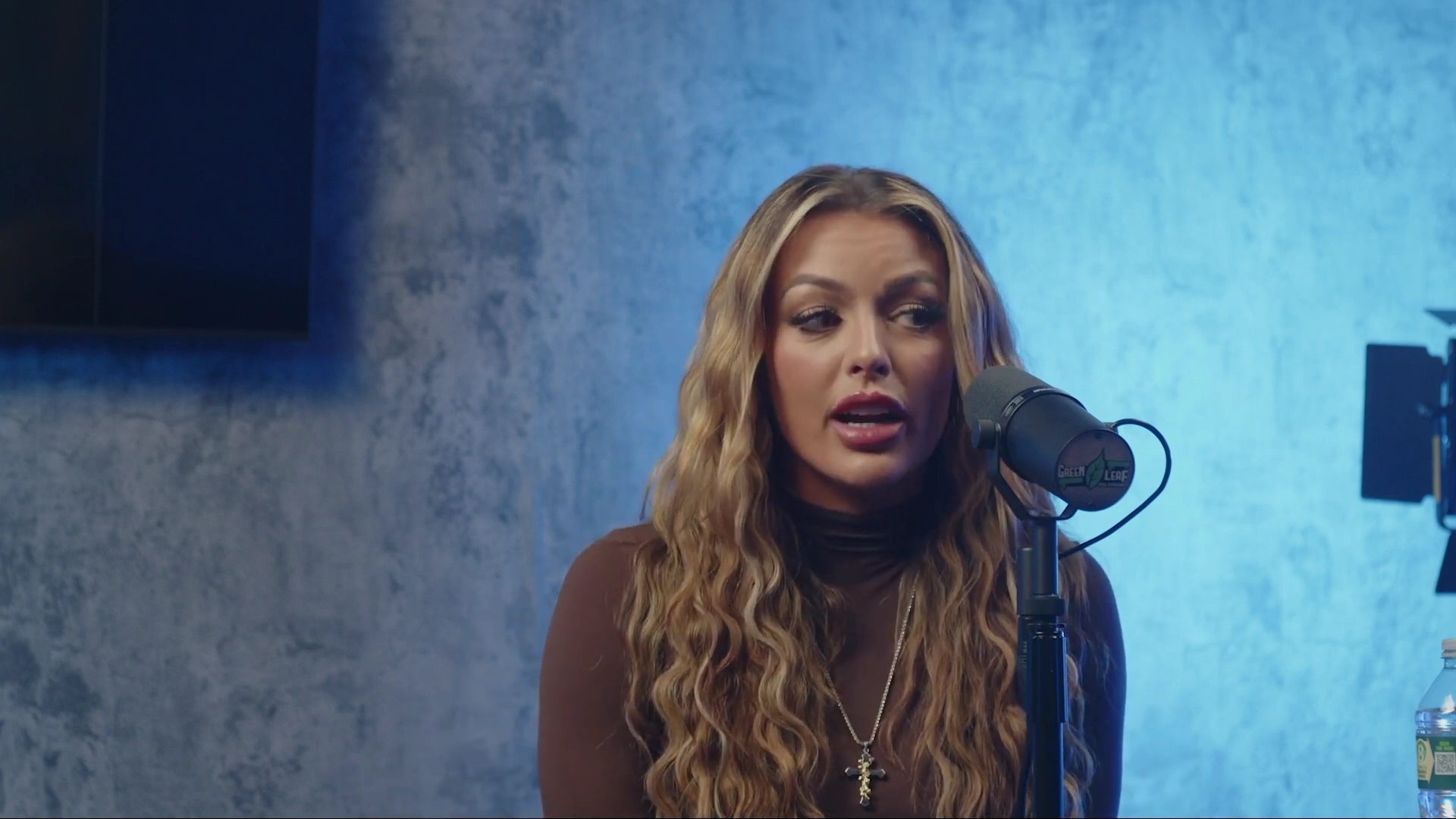 x2mate_com-Ep_9_-_Power_Alphas_Podcast___28Mandy_Saccomanno___Sabby_Piscitelli29-281080p29_mp40378.jpg