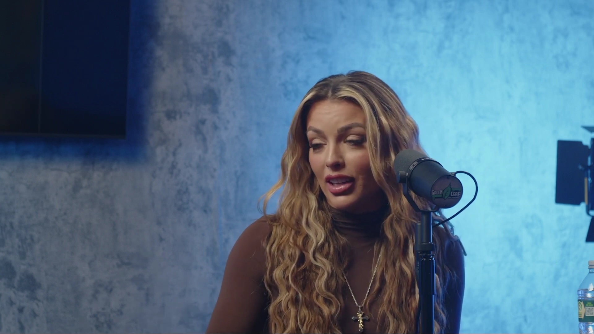 x2mate_com-Ep_9_-_Power_Alphas_Podcast___28Mandy_Saccomanno___Sabby_Piscitelli29-281080p29_mp40382.jpg