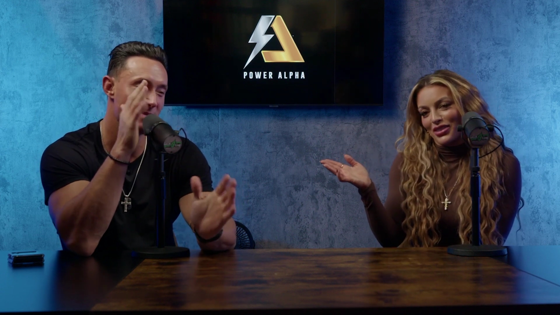 x2mate_com-Ep_9_-_Power_Alphas_Podcast___28Mandy_Saccomanno___Sabby_Piscitelli29-281080p29_mp40399.jpg
