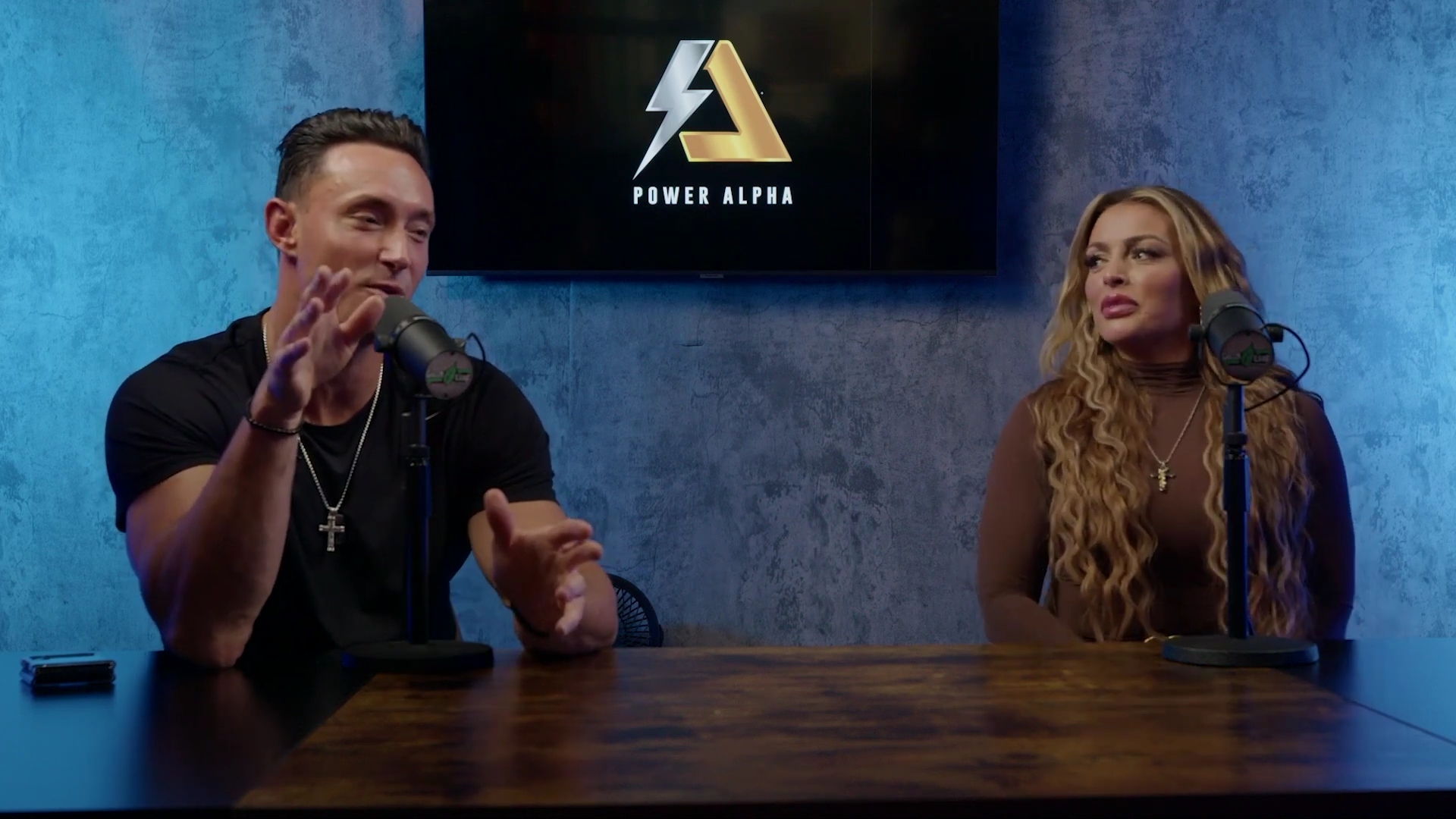 x2mate_com-Ep_9_-_Power_Alphas_Podcast___28Mandy_Saccomanno___Sabby_Piscitelli29-281080p29_mp40408.jpg