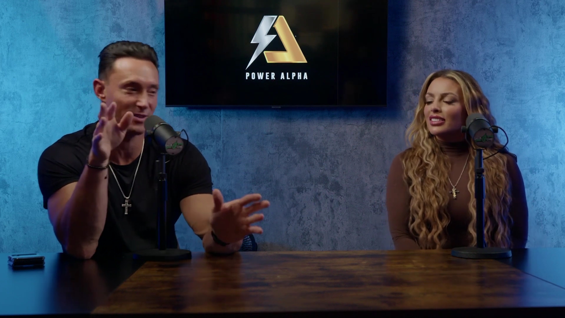 x2mate_com-Ep_9_-_Power_Alphas_Podcast___28Mandy_Saccomanno___Sabby_Piscitelli29-281080p29_mp40409.jpg