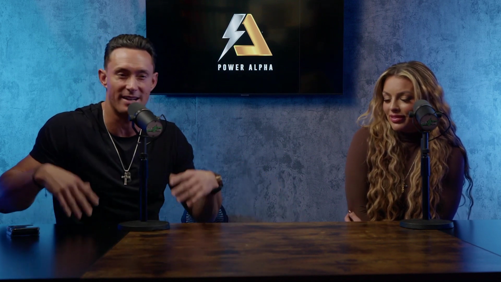 x2mate_com-Ep_9_-_Power_Alphas_Podcast___28Mandy_Saccomanno___Sabby_Piscitelli29-281080p29_mp40419.jpg