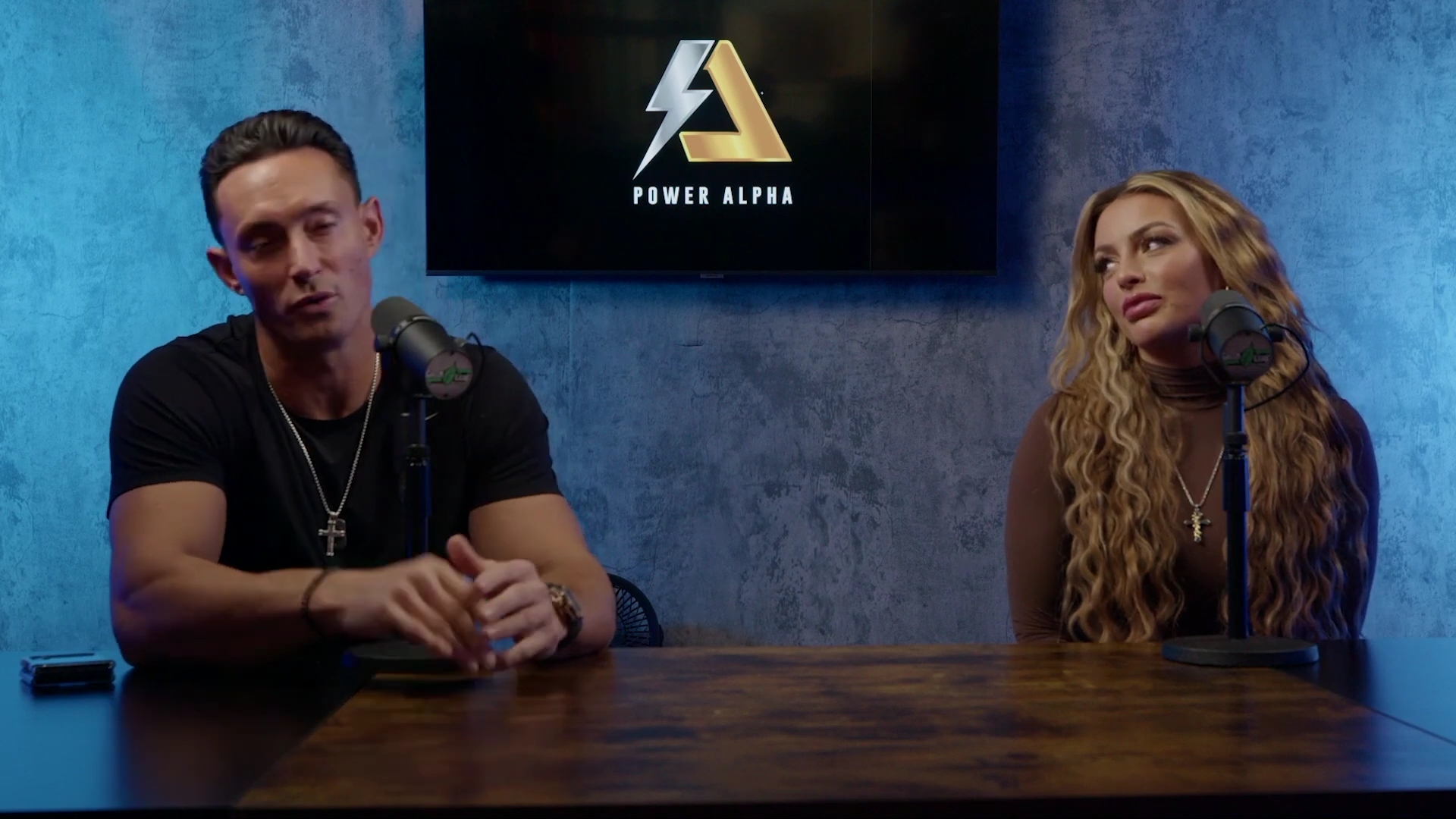 x2mate_com-Ep_9_-_Power_Alphas_Podcast___28Mandy_Saccomanno___Sabby_Piscitelli29-281080p29_mp40425.jpg
